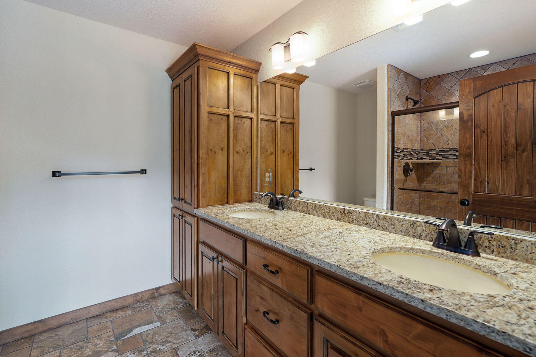 122 Joseph Cove Drive Property Photo 45