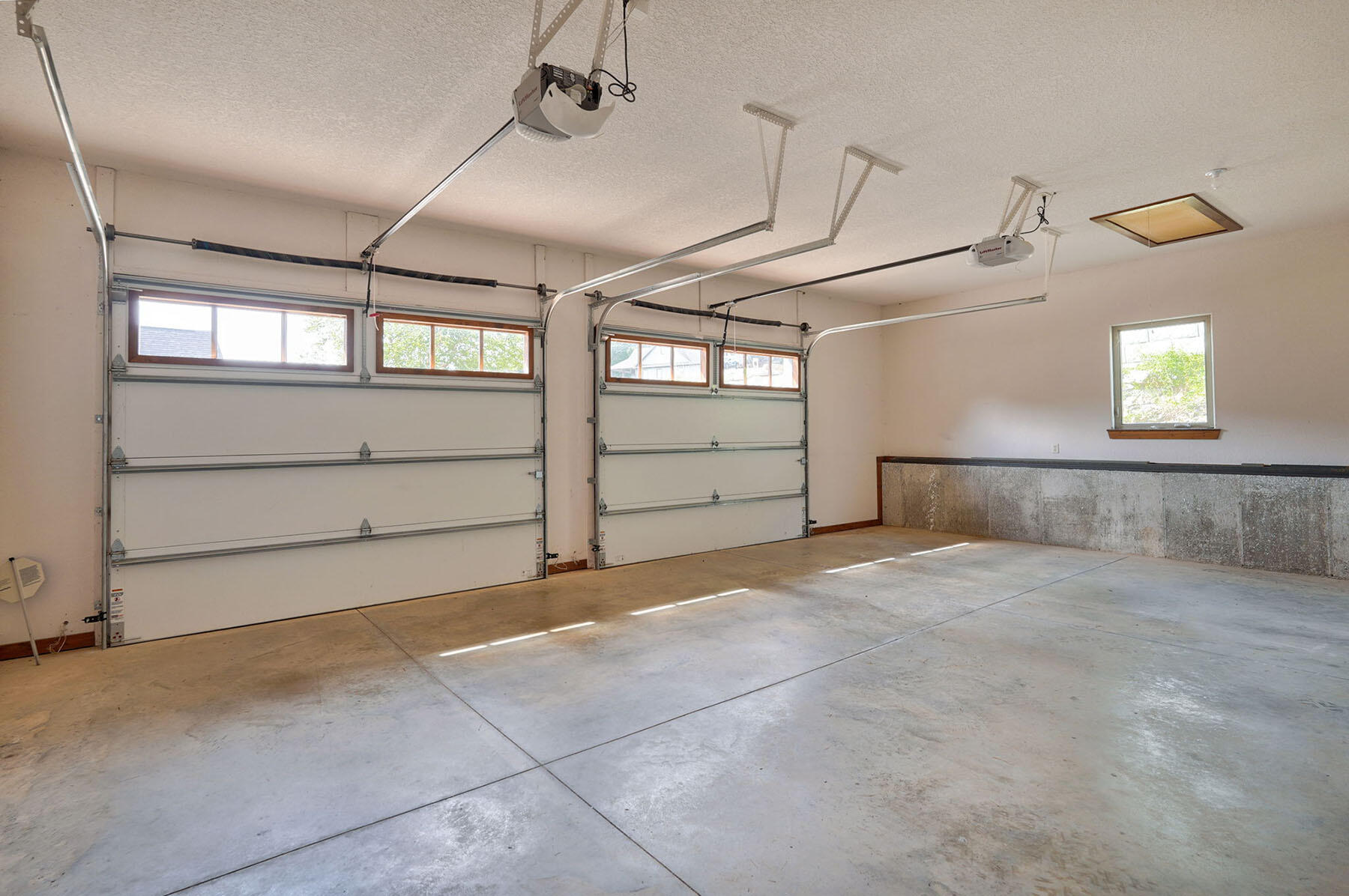 122 Joseph Cove Drive Property Photo 55