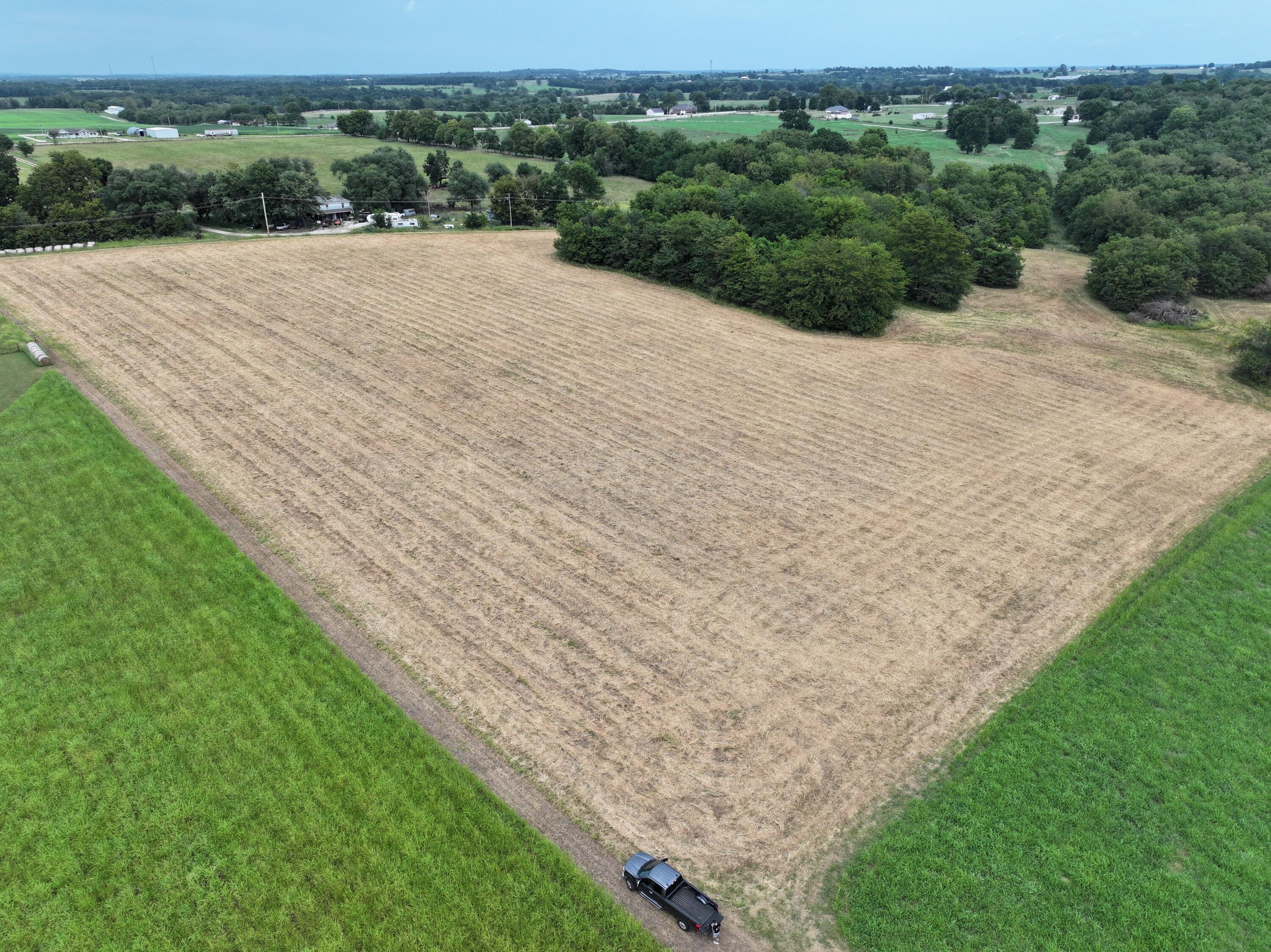 000 South 140th Road Property Photo 1