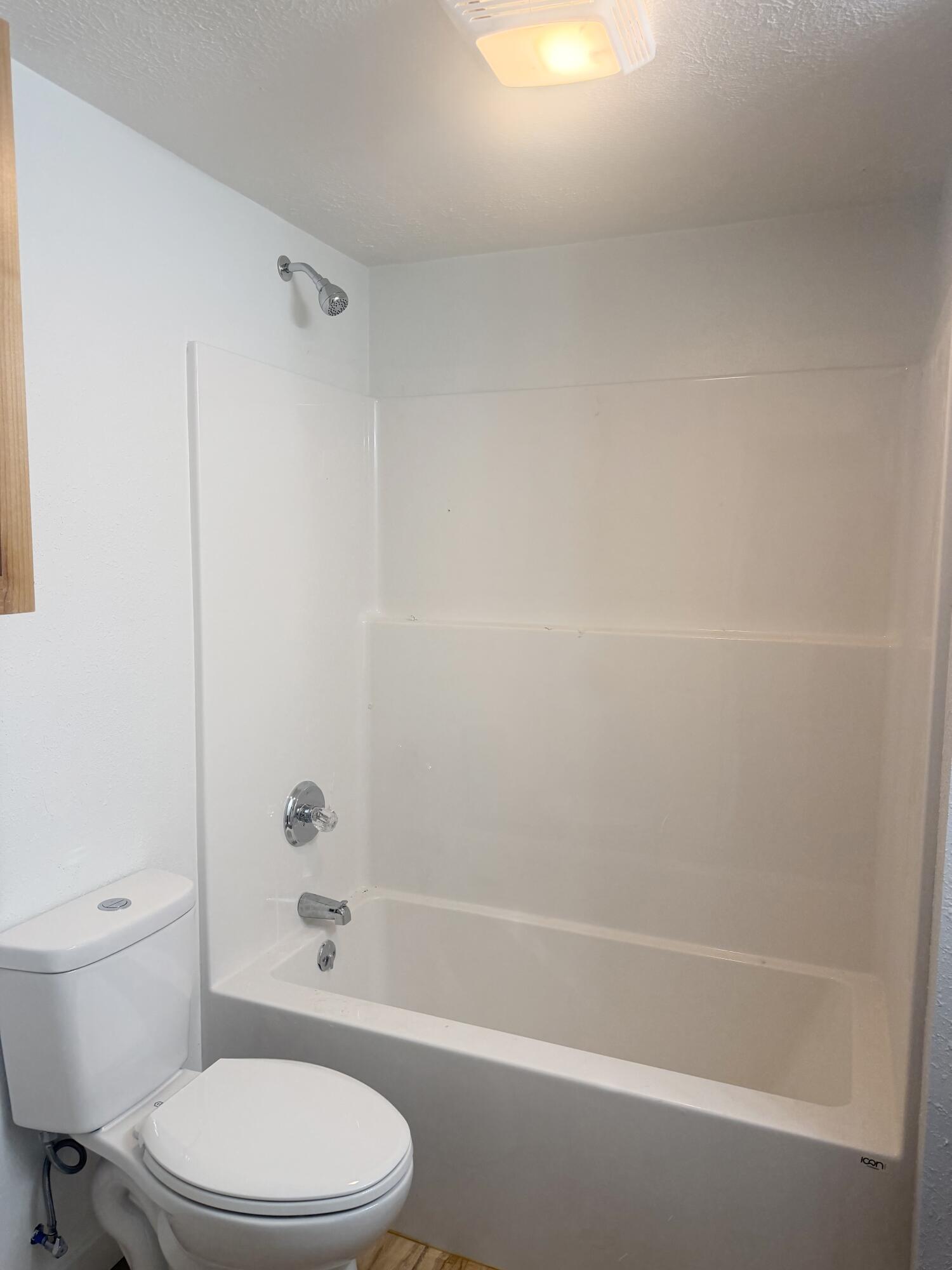401 North Phelps Avenue Property Photo 11