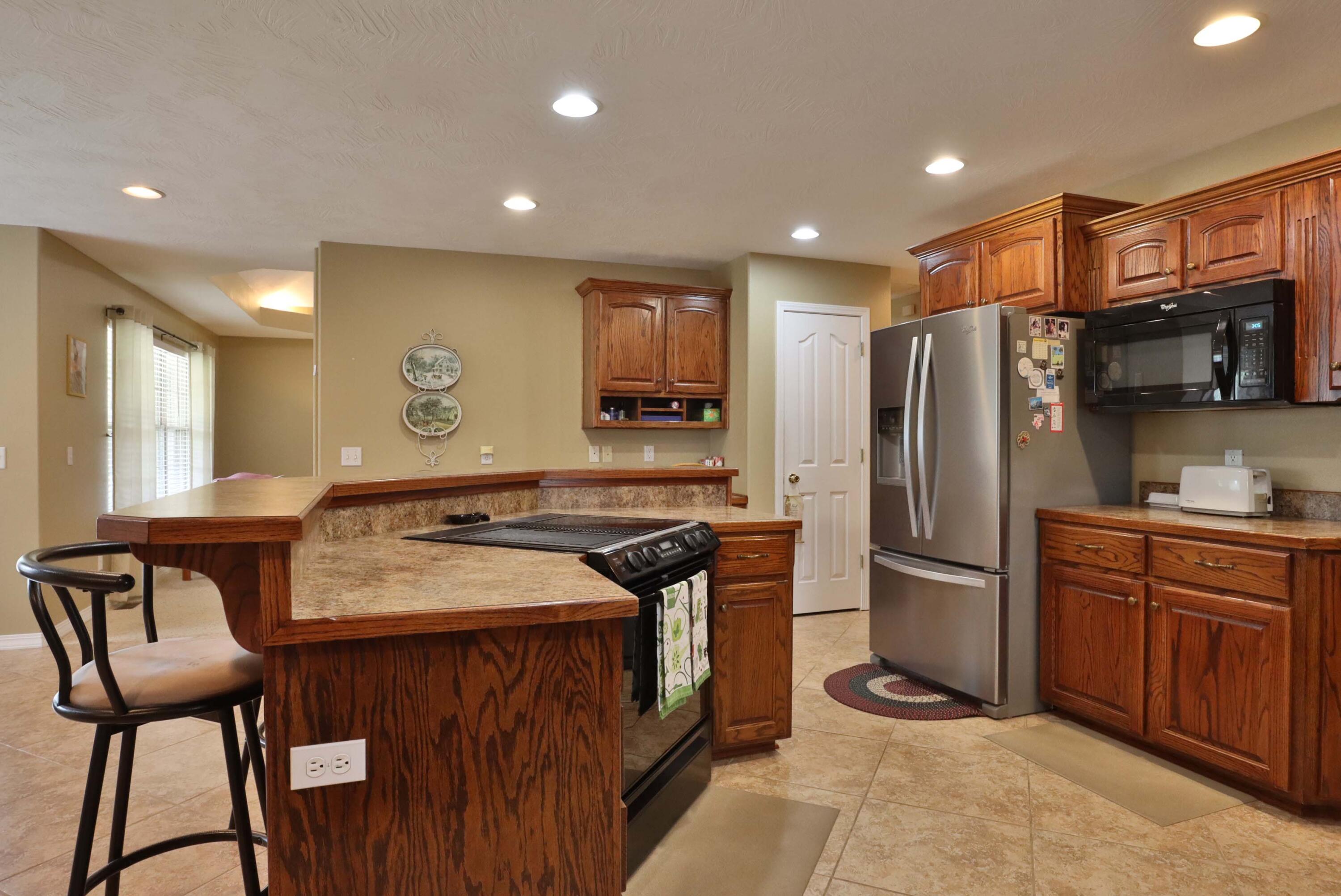 3741 North Oak Point Avenue Property Photo 6