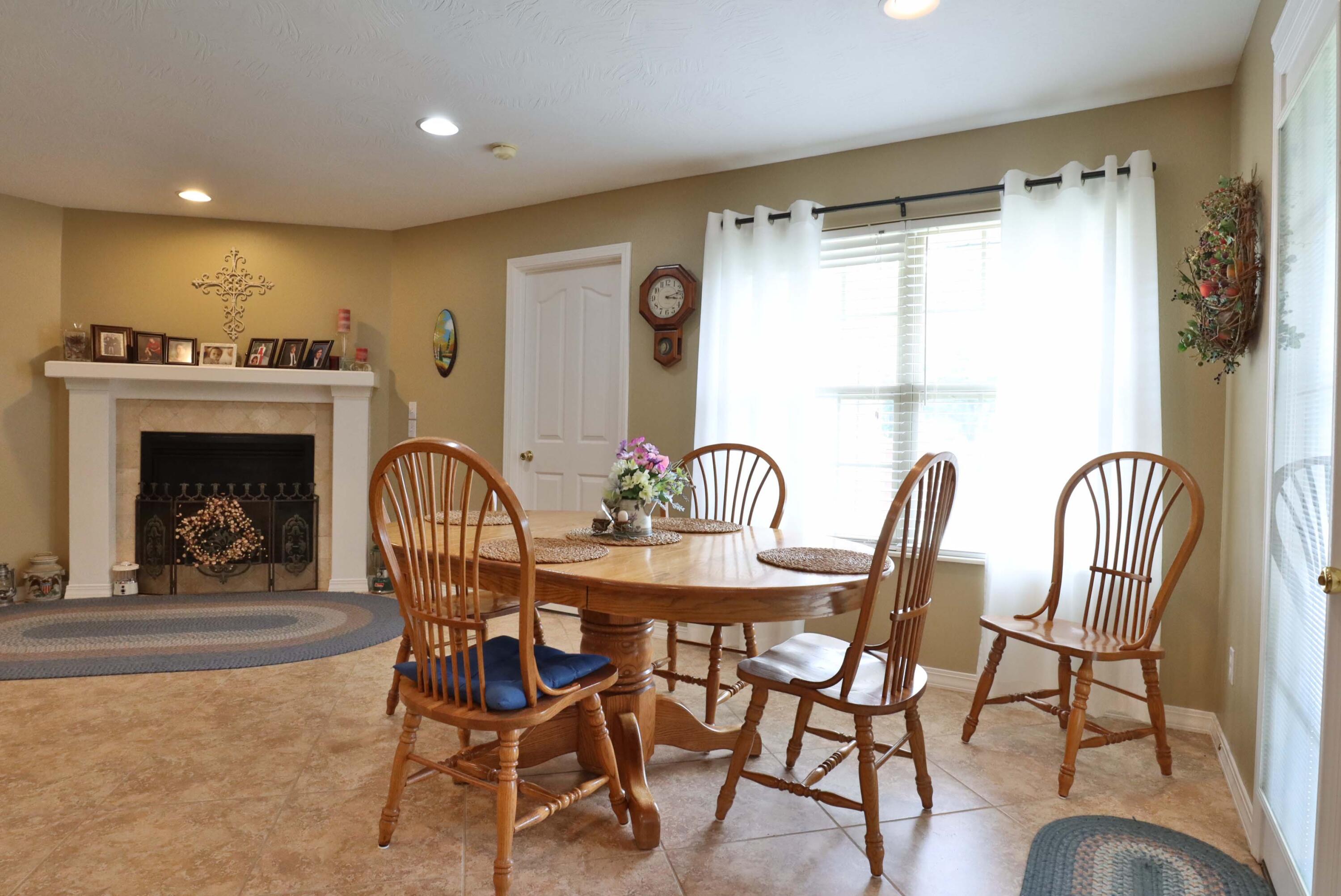 3741 North Oak Point Avenue Property Photo 11