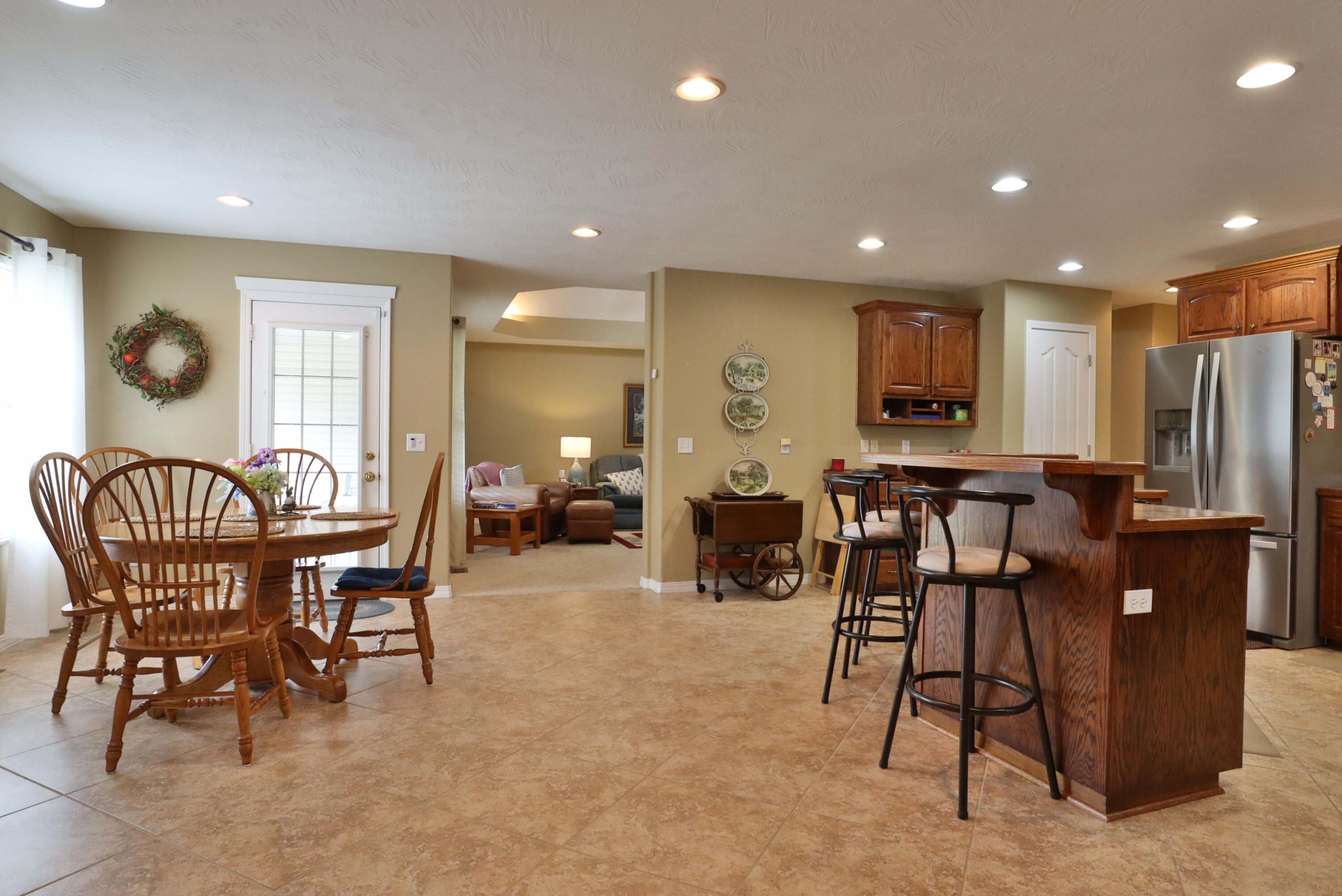 3741 North Oak Point Avenue Property Photo 13
