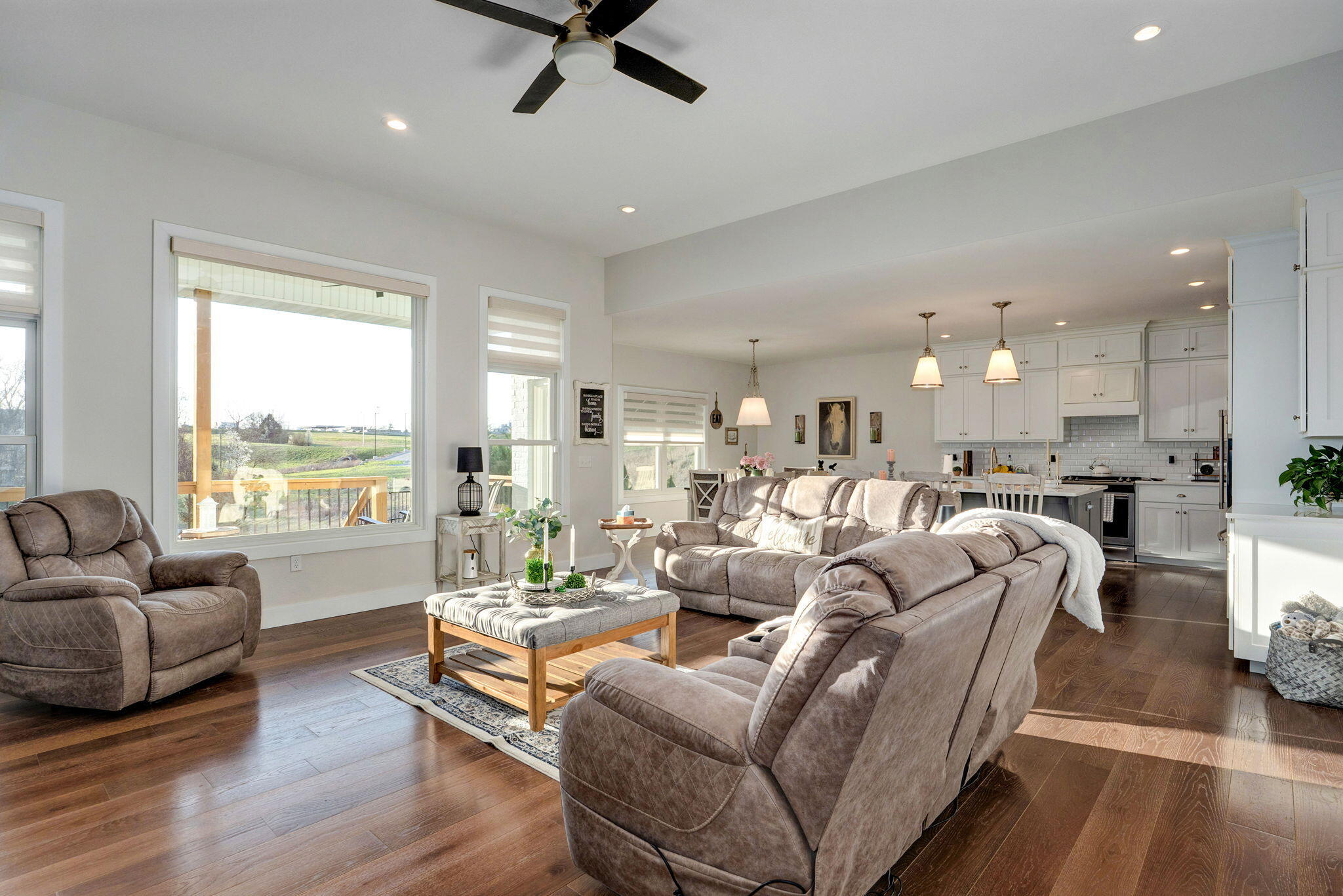 267 South Pebble Beach Avenue Property Photo 6