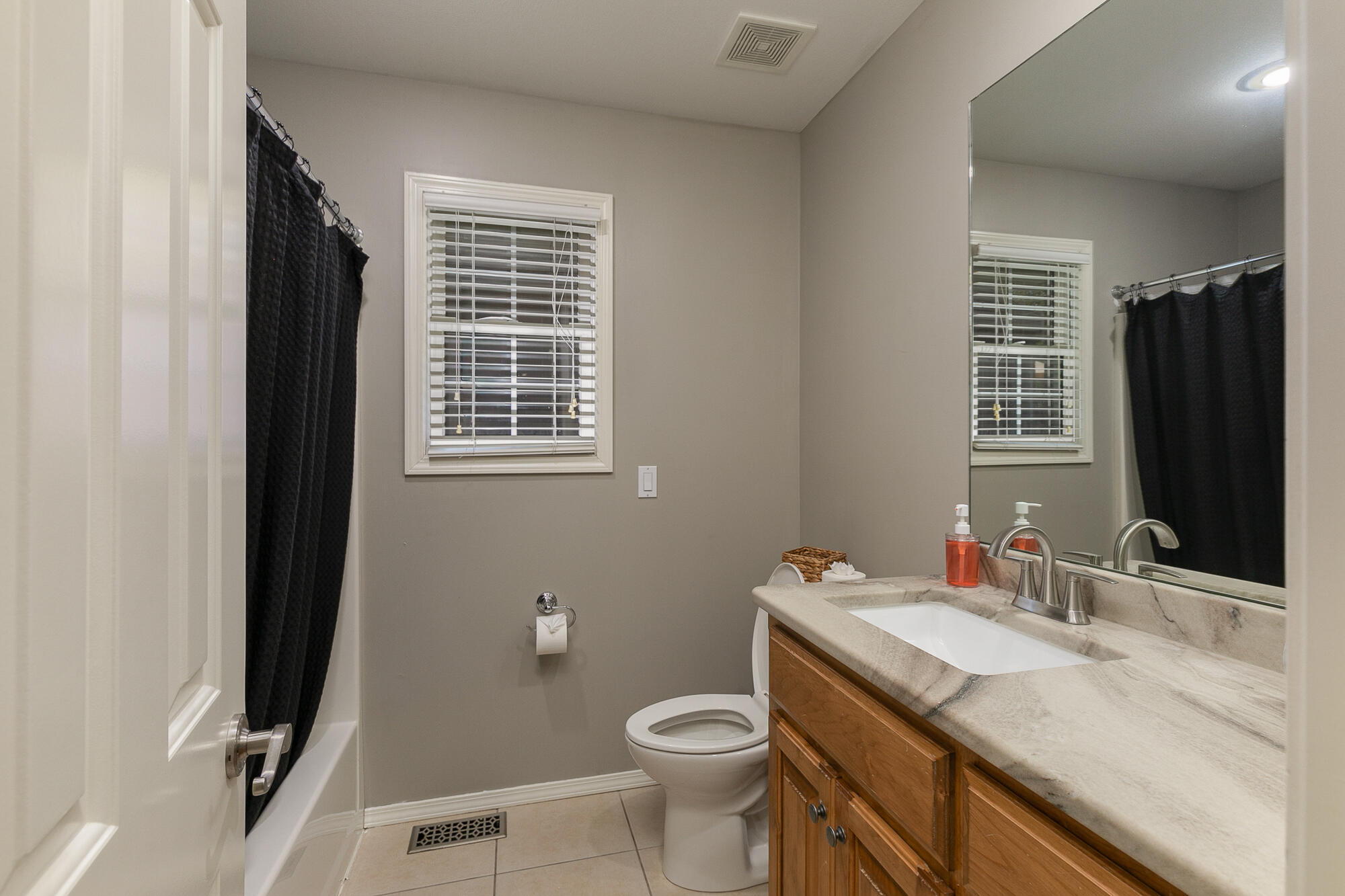 736 South Willow Court Property Photo 22