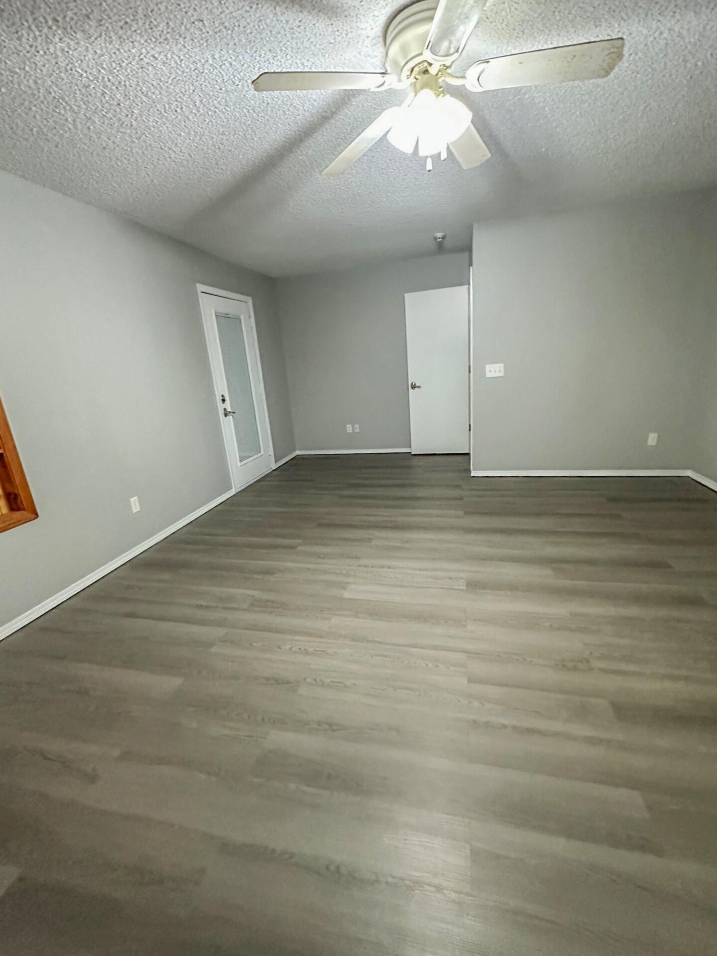 5807 South Iris Lane Property Photo 20