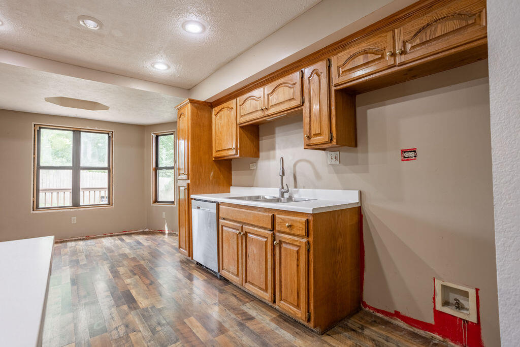 4206 Serenity Lane Property Photo 9