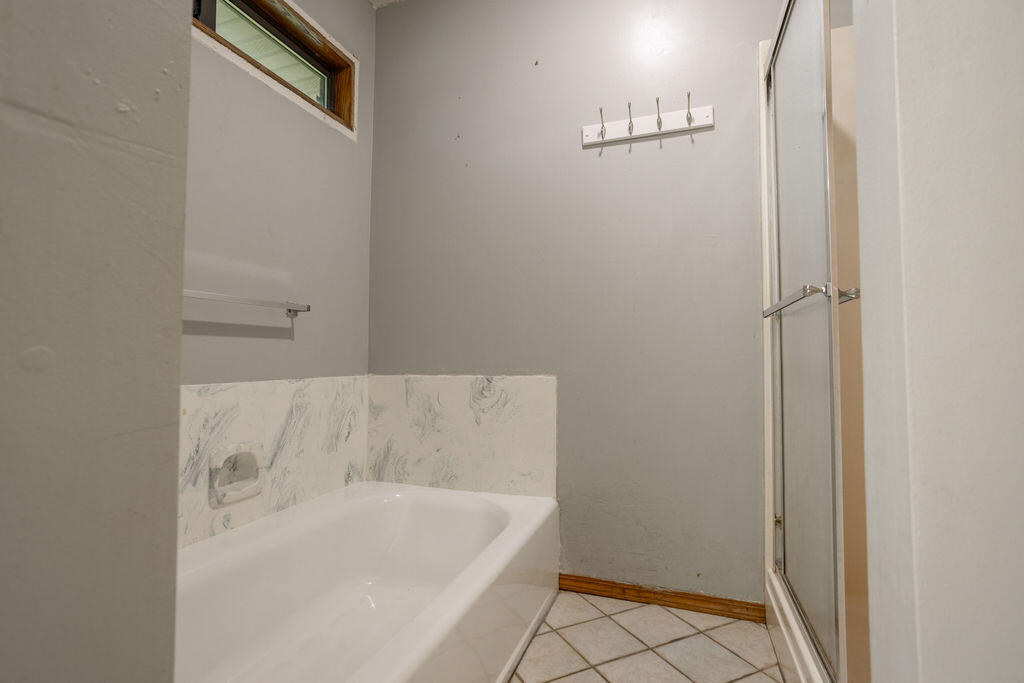4206 Serenity Lane Property Photo 14