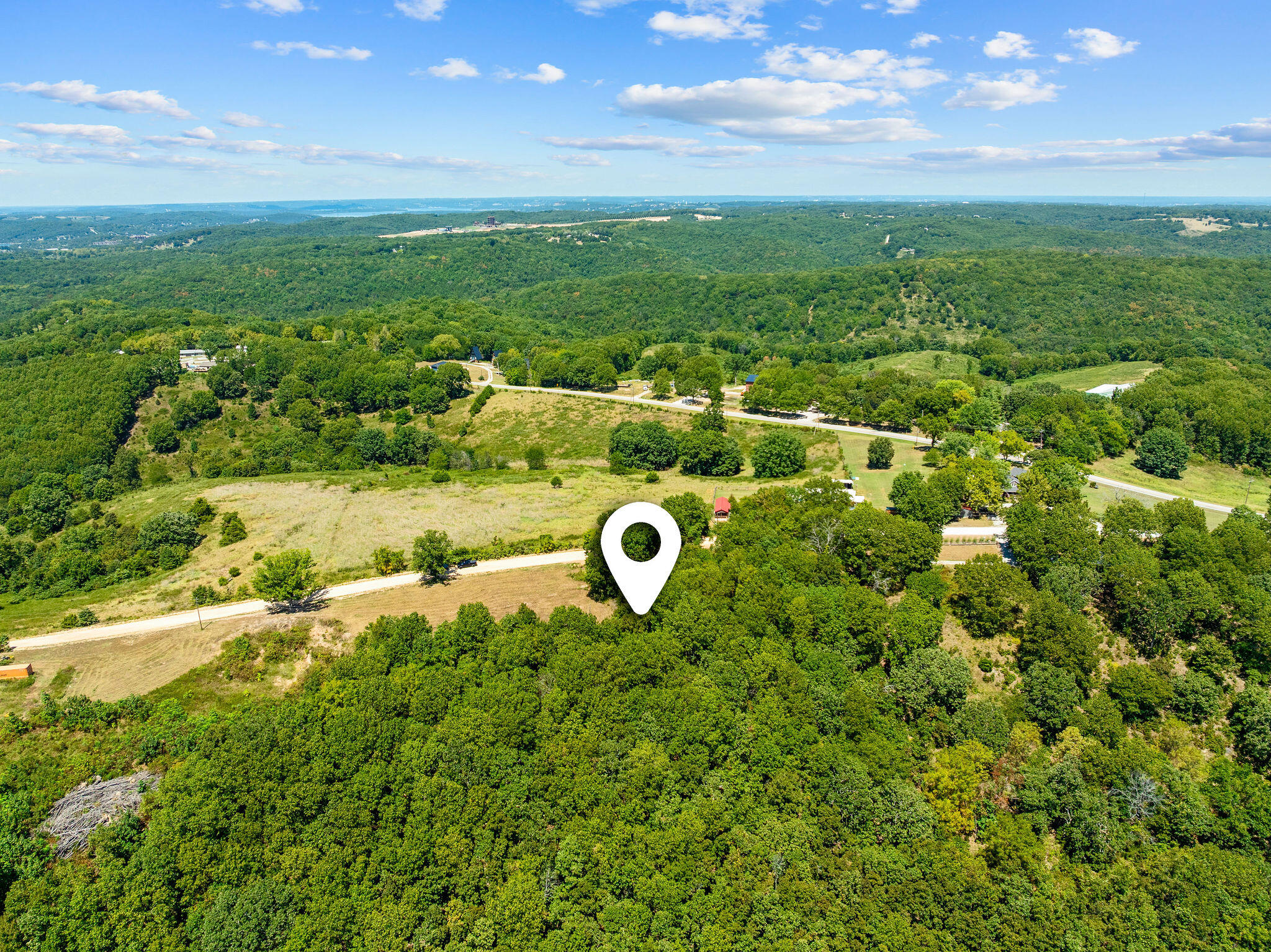 16882 Old Cricket Road West Property Photo 4