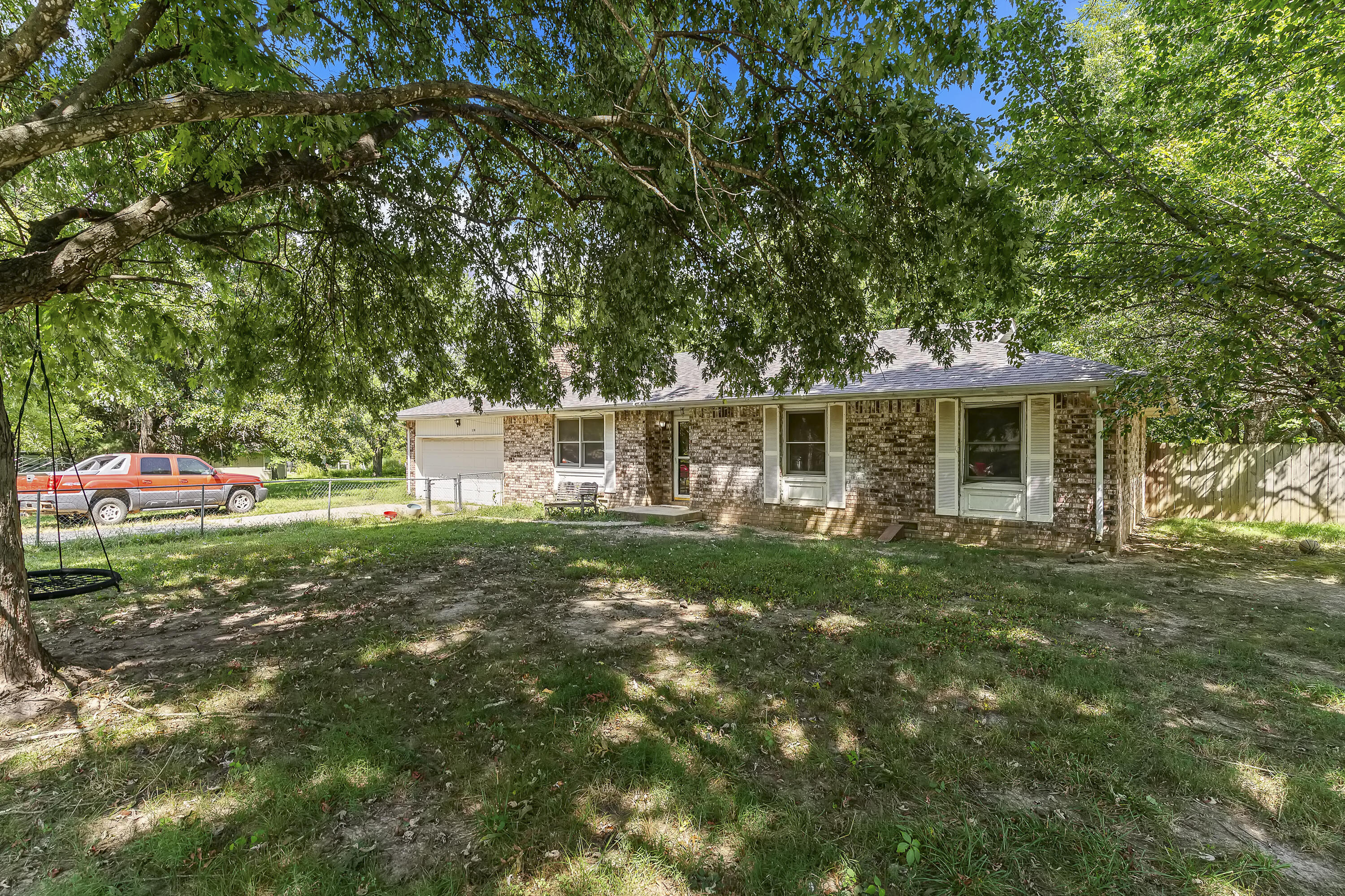 330 Peacock Lane Property Photo 3
