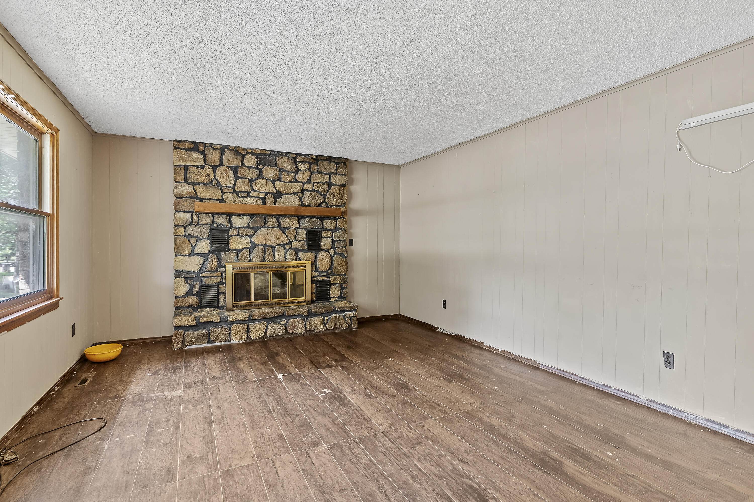 330 Peacock Lane Property Photo 6