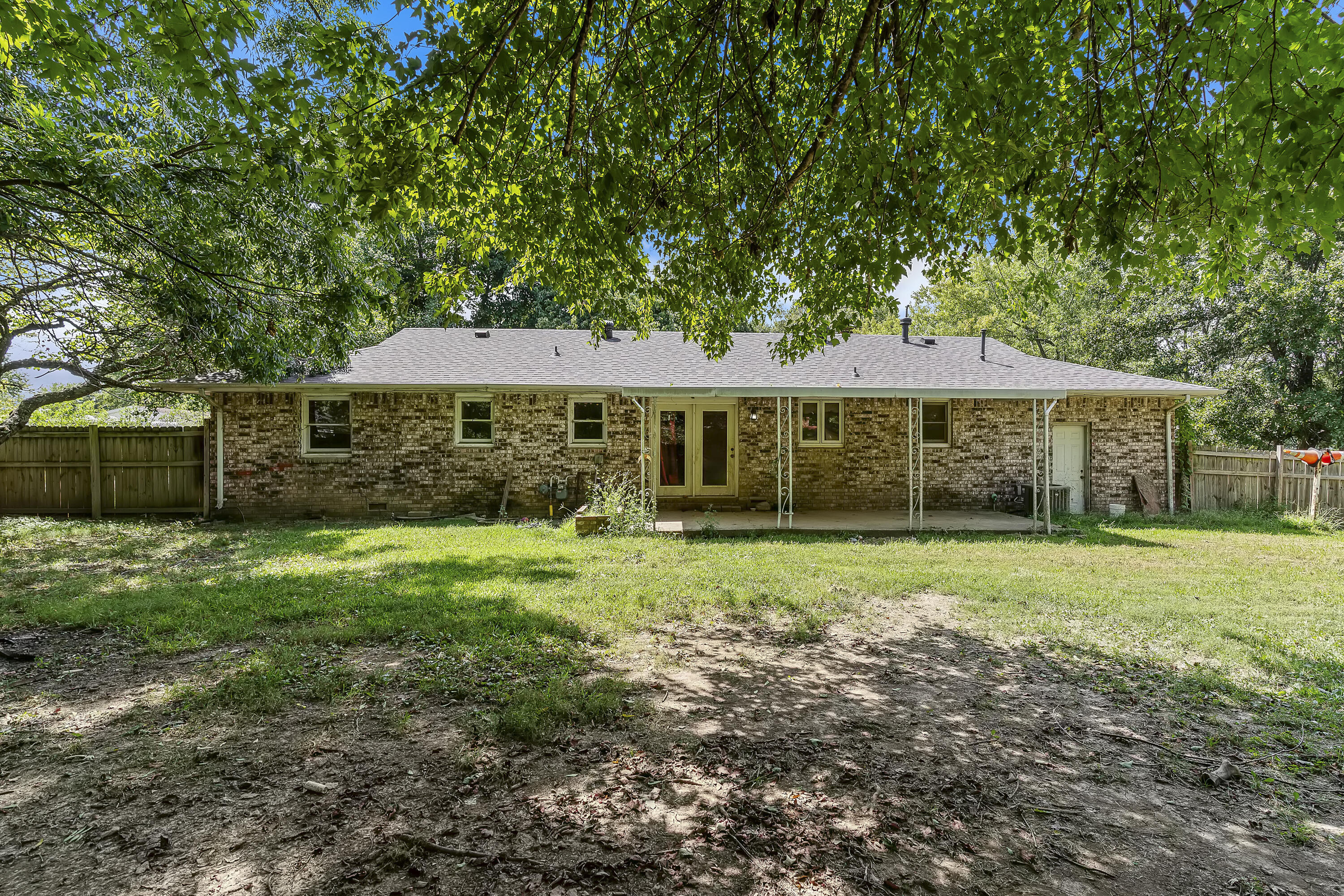 330 Peacock Lane Property Photo 29