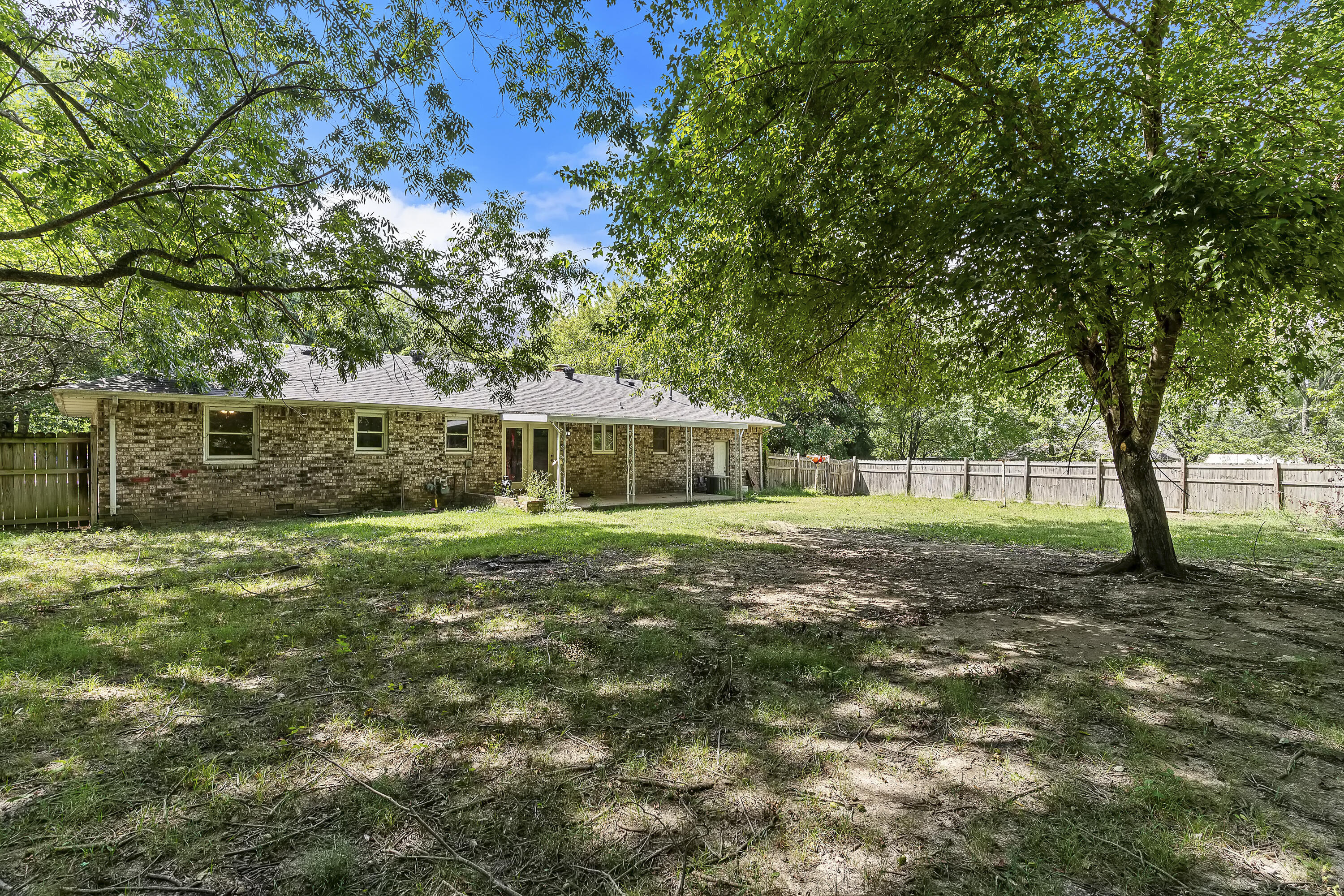 330 Peacock Lane Property Photo 30