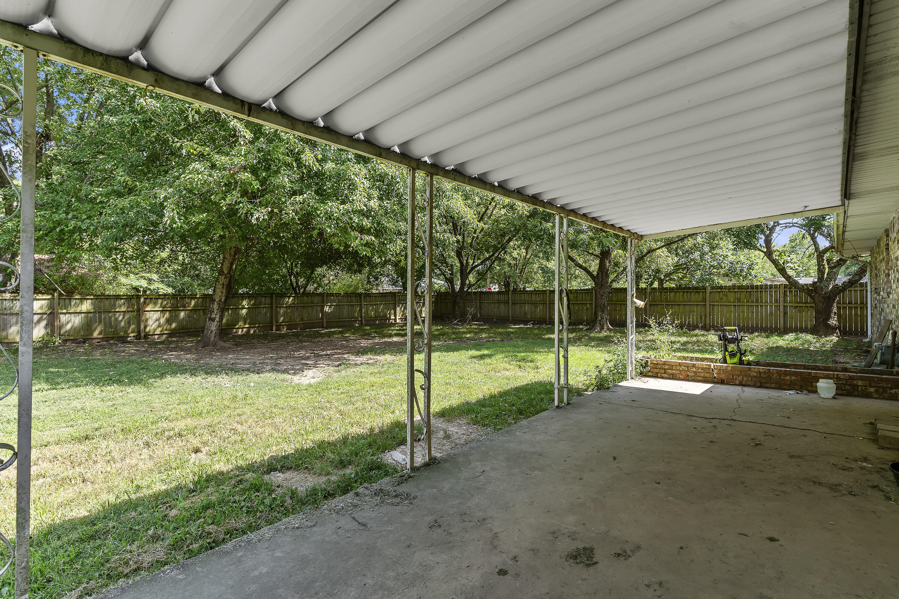 330 Peacock Lane Property Photo 32
