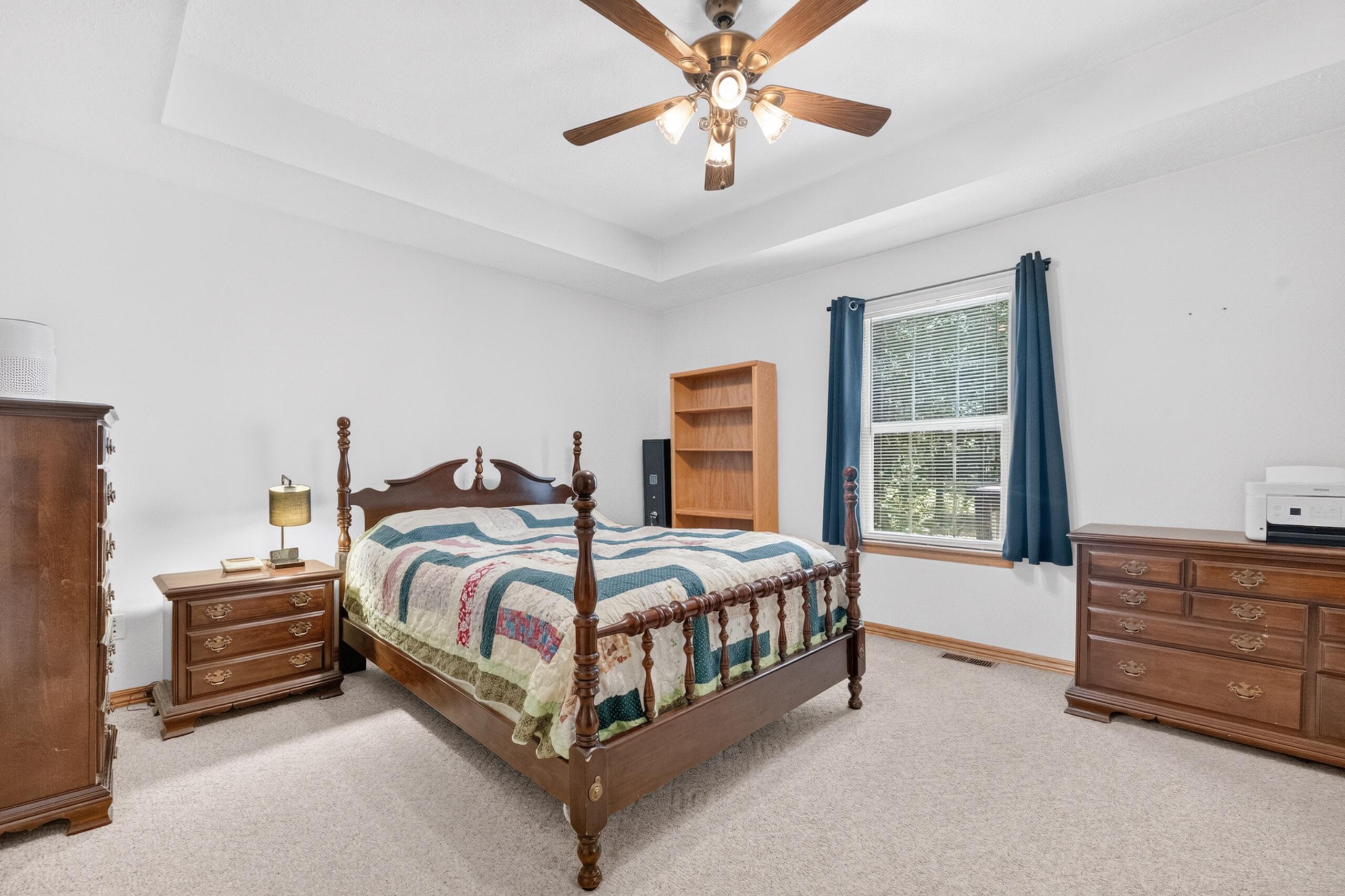 13512 Lawrence 2037 Property Photo 31