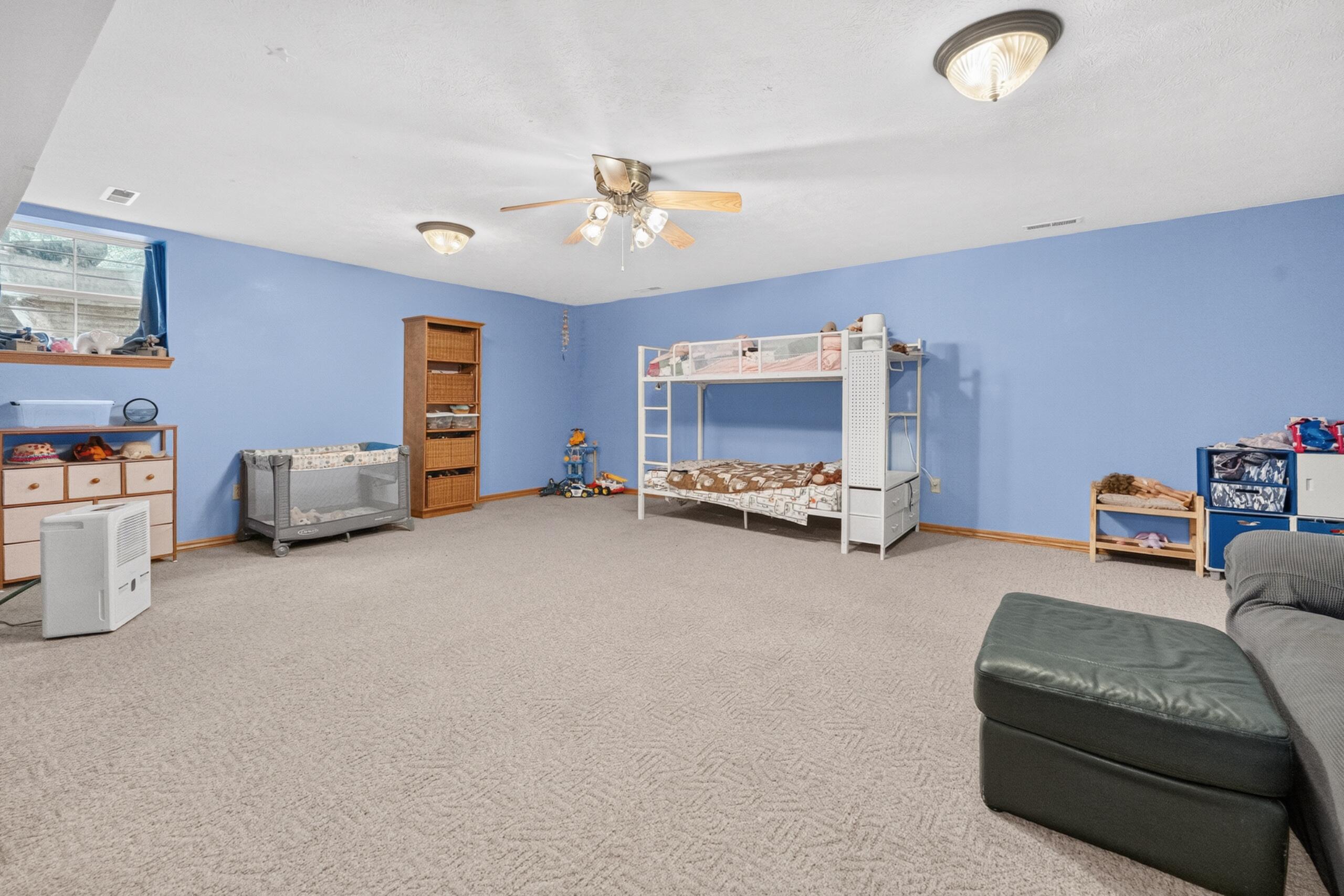 13512 Lawrence 2037 Property Photo 48
