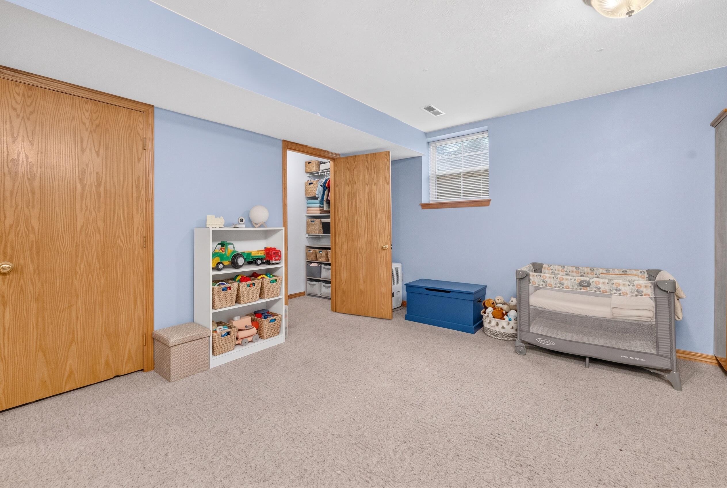 13512 Lawrence 2037 Property Photo 50