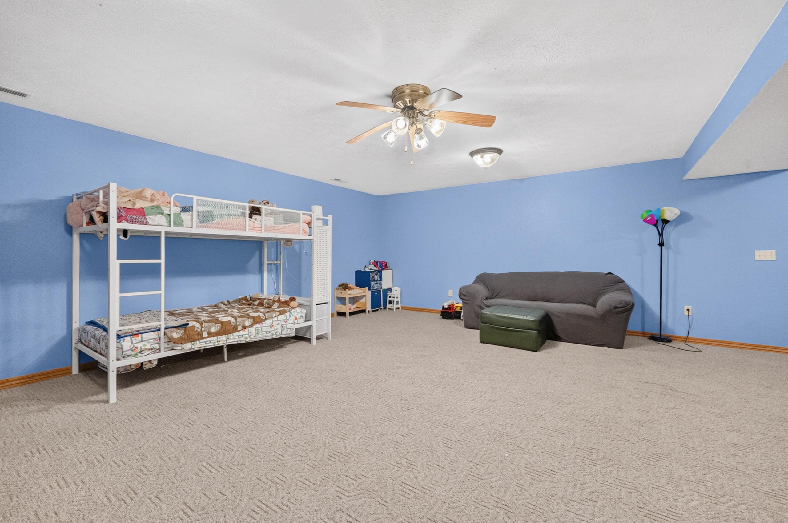 13512 Lawrence 2037 Property Photo 51