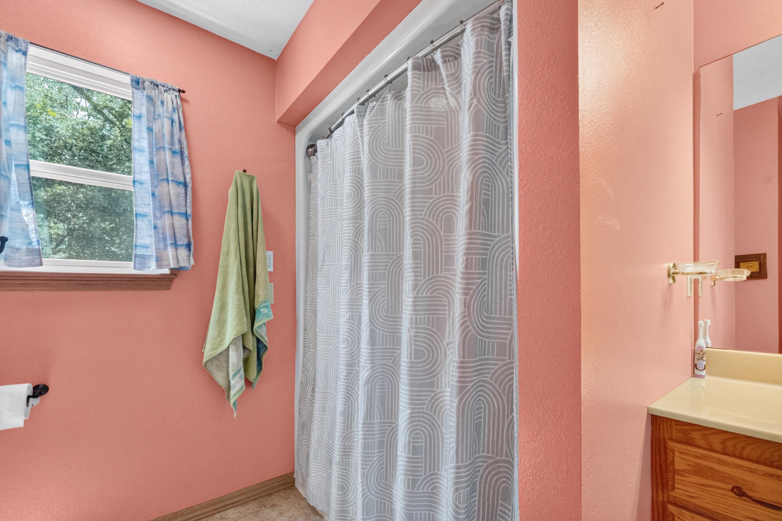 13512 Lawrence 2037 Property Photo 56