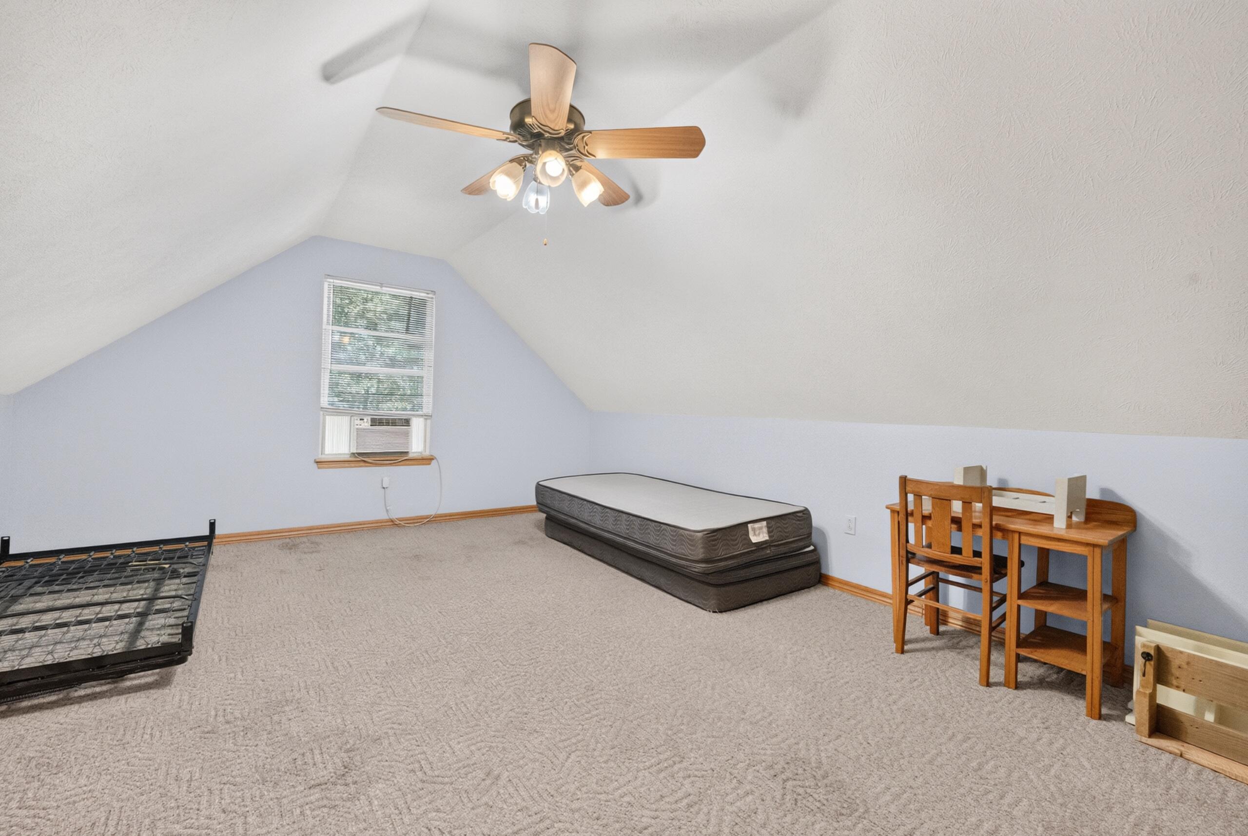 13512 Lawrence 2037 Property Photo 58