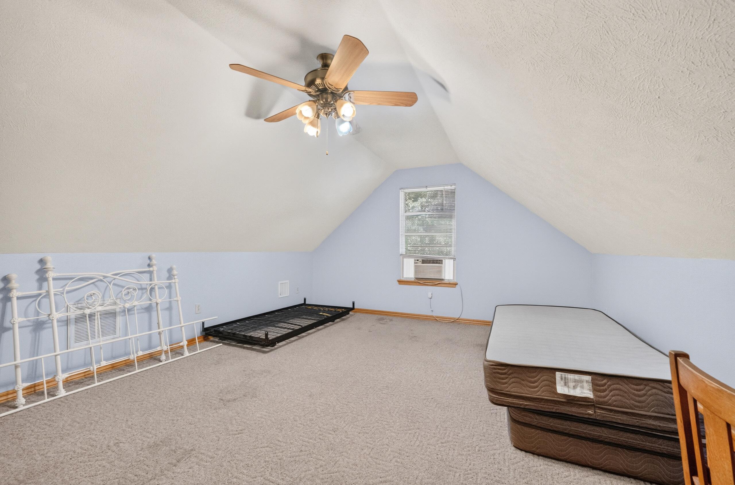 13512 Lawrence 2037 Property Photo 59