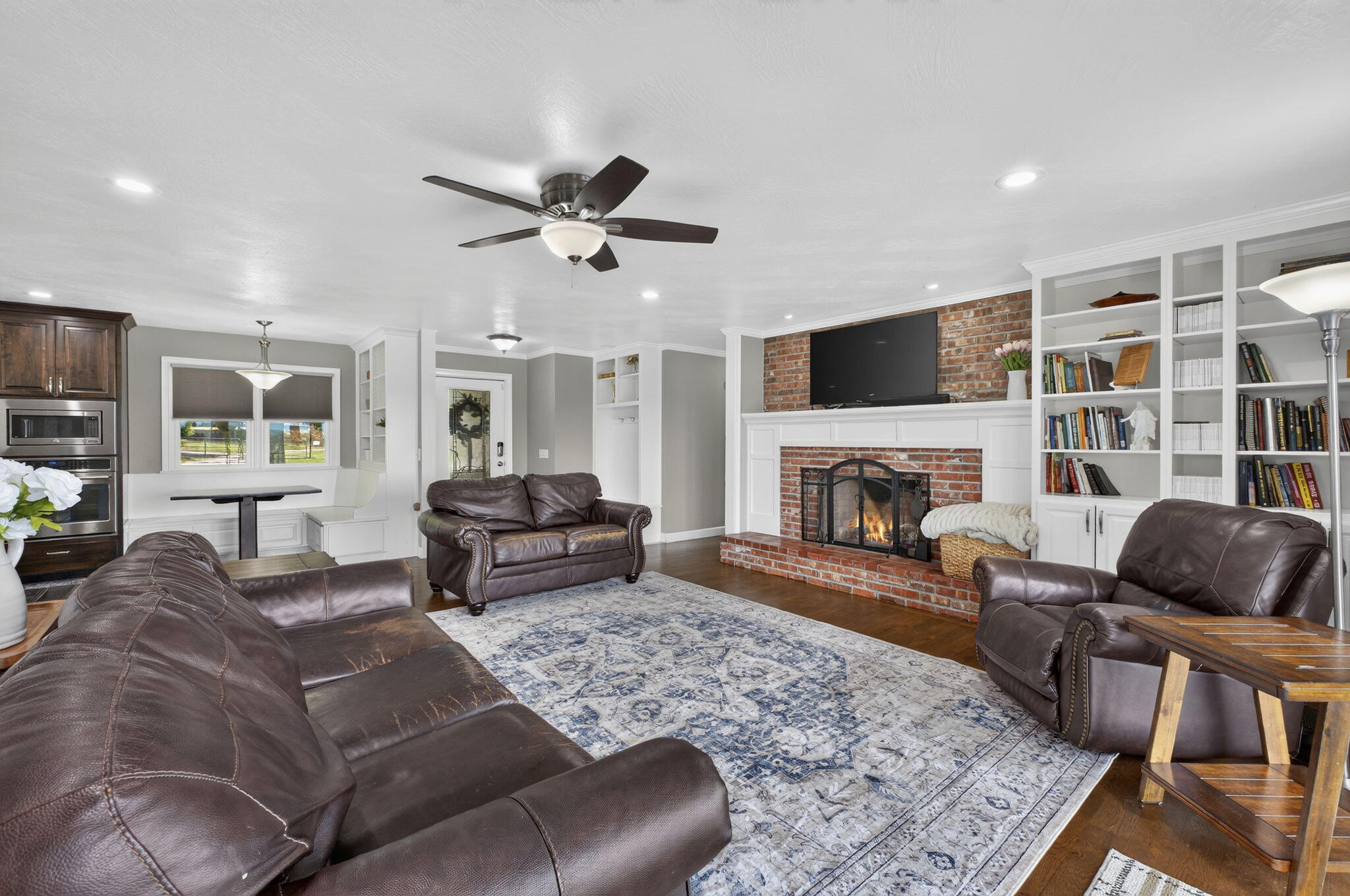 2248 West Farm Road 76 Property Photo 14