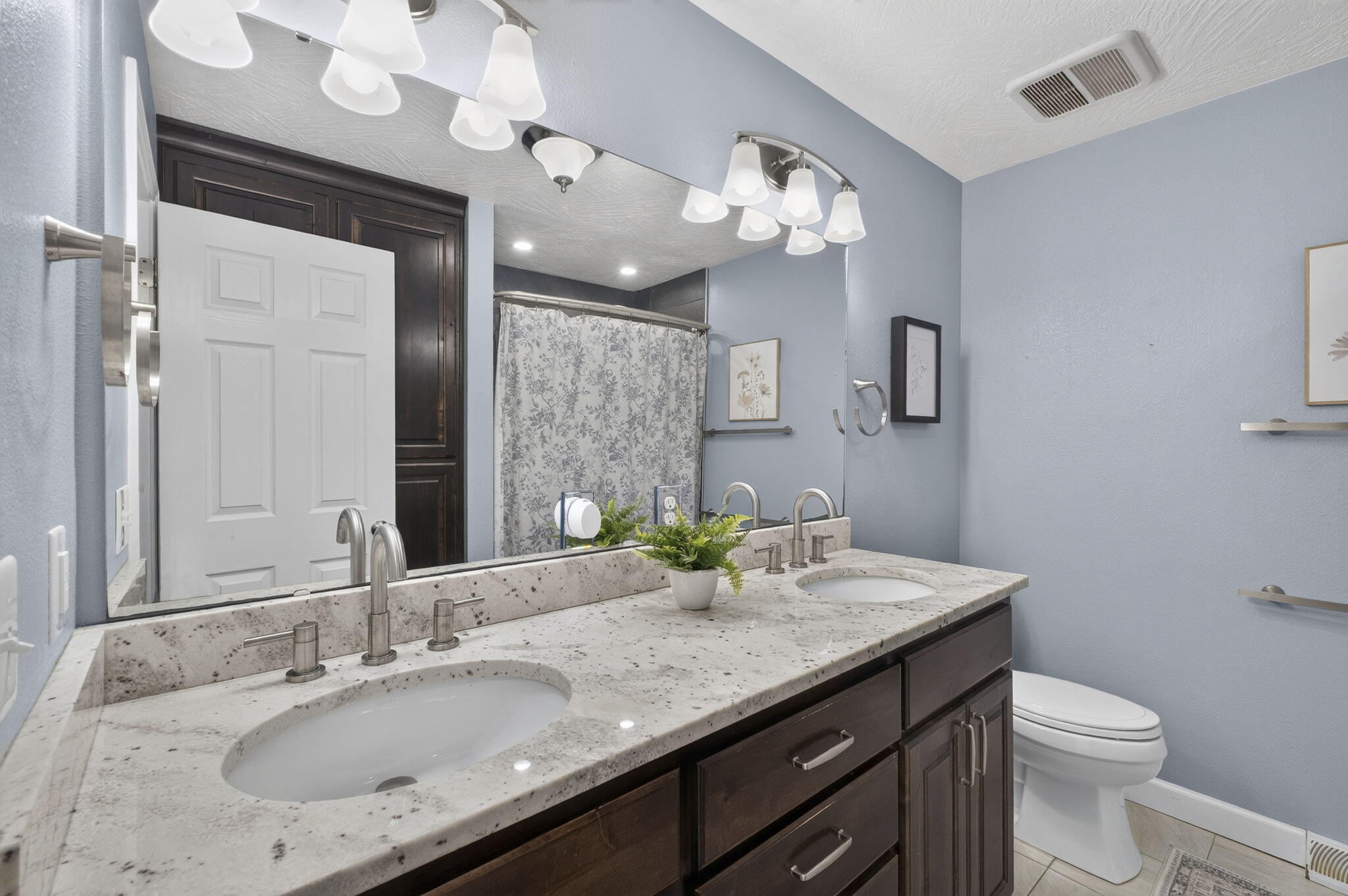 2248 West Farm Road 76 Property Photo 31