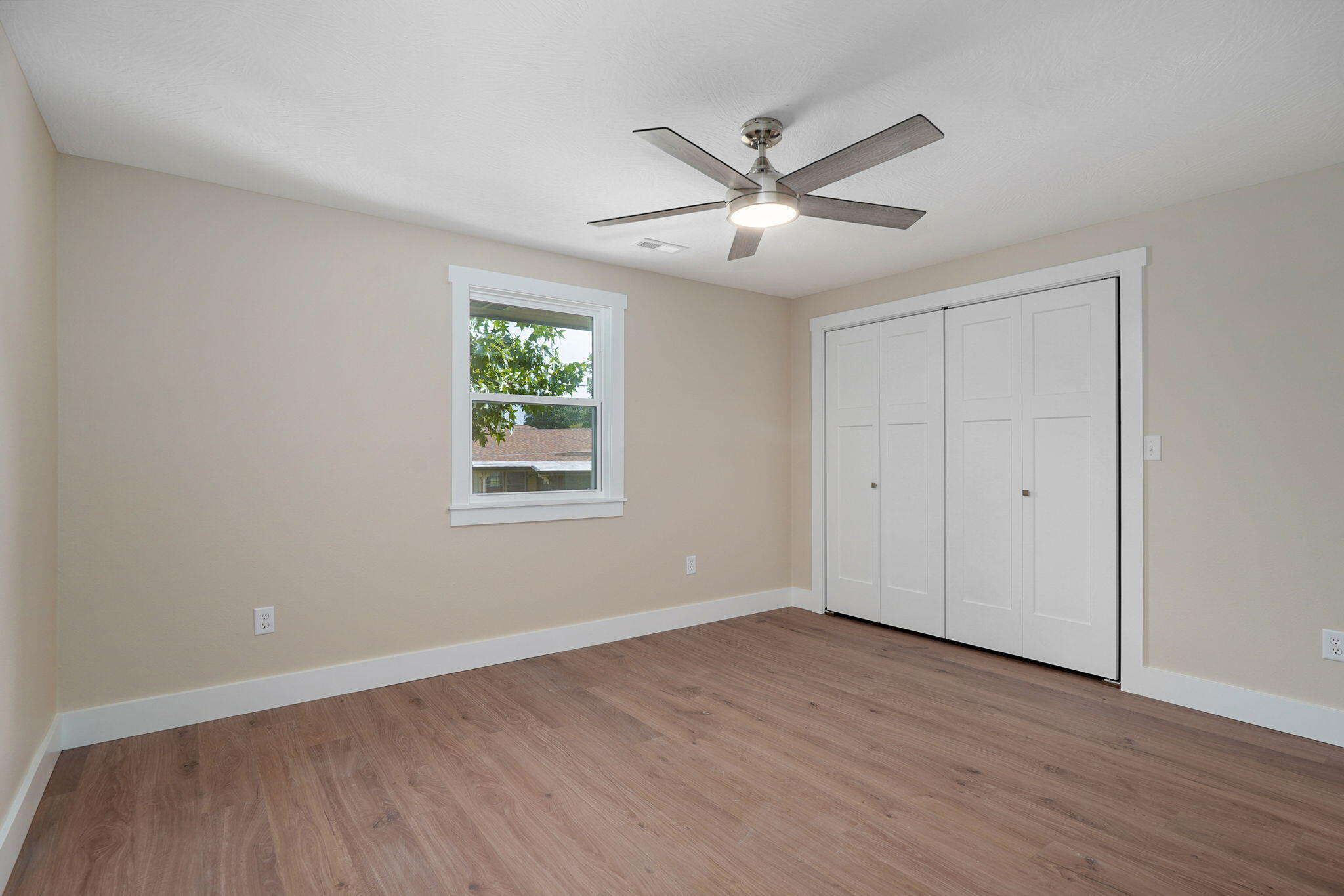 713 East Meadowlark Circle Property Photo 28