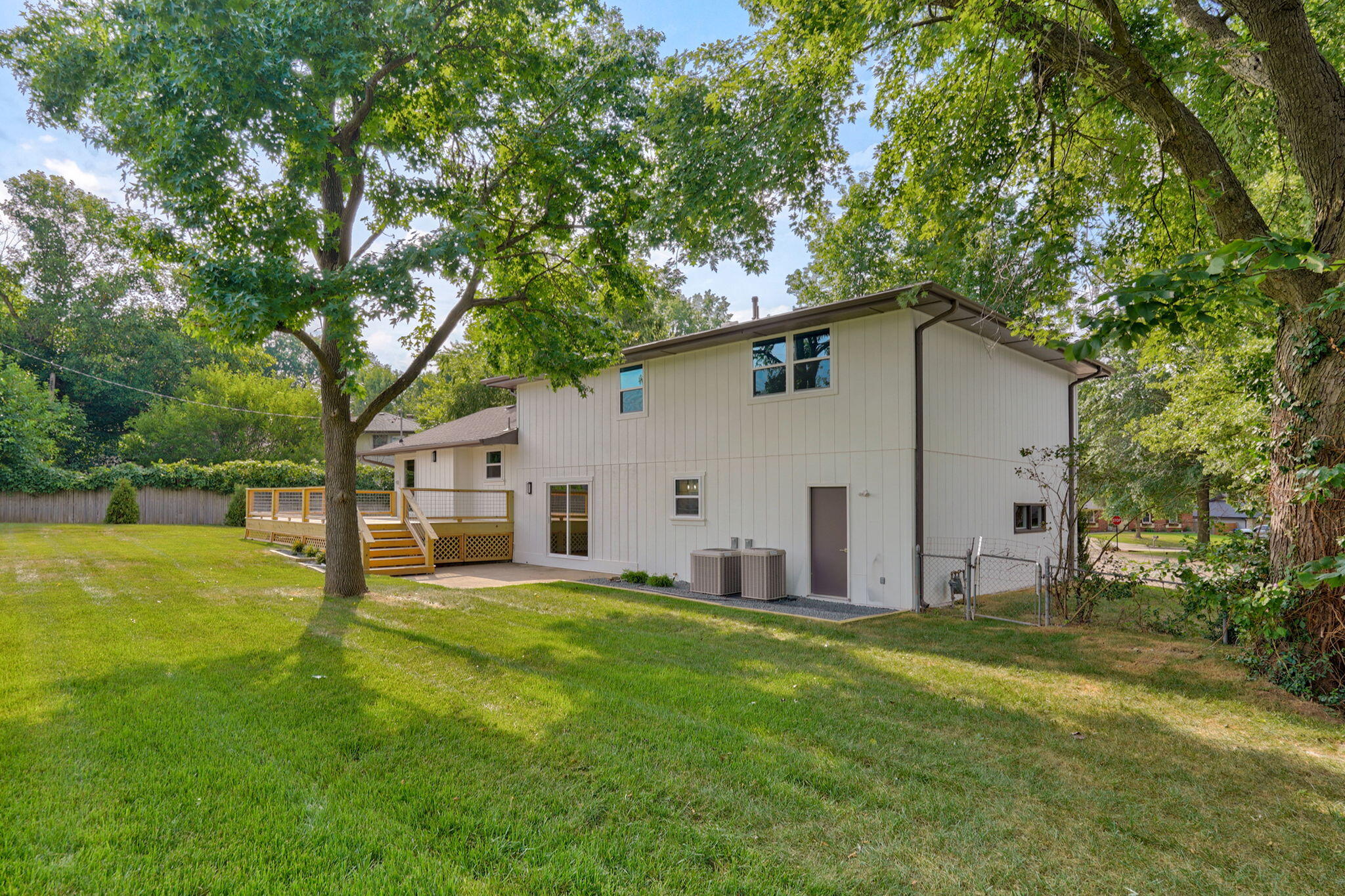 713 East Meadowlark Circle Property Photo 47