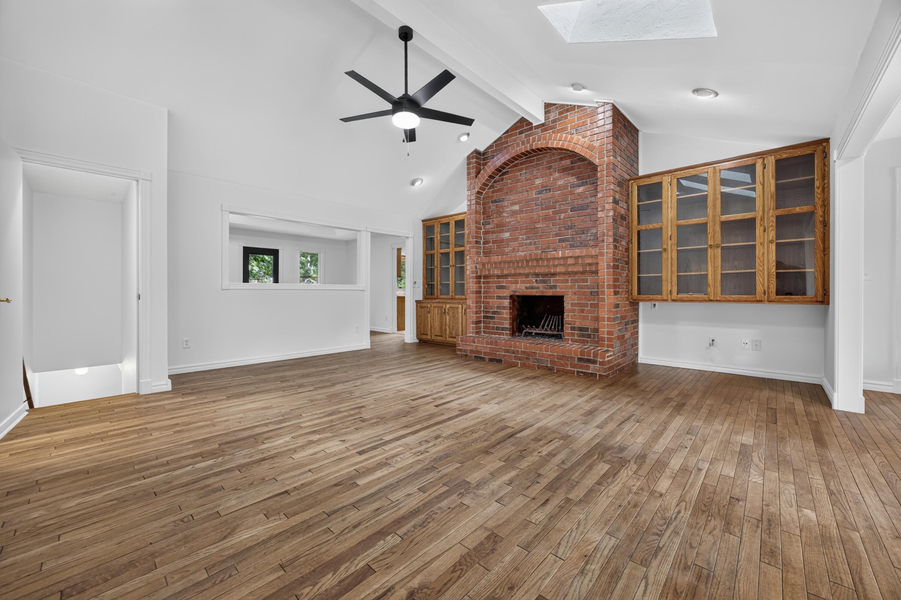 3605 East Delmar Street Property Photo 7