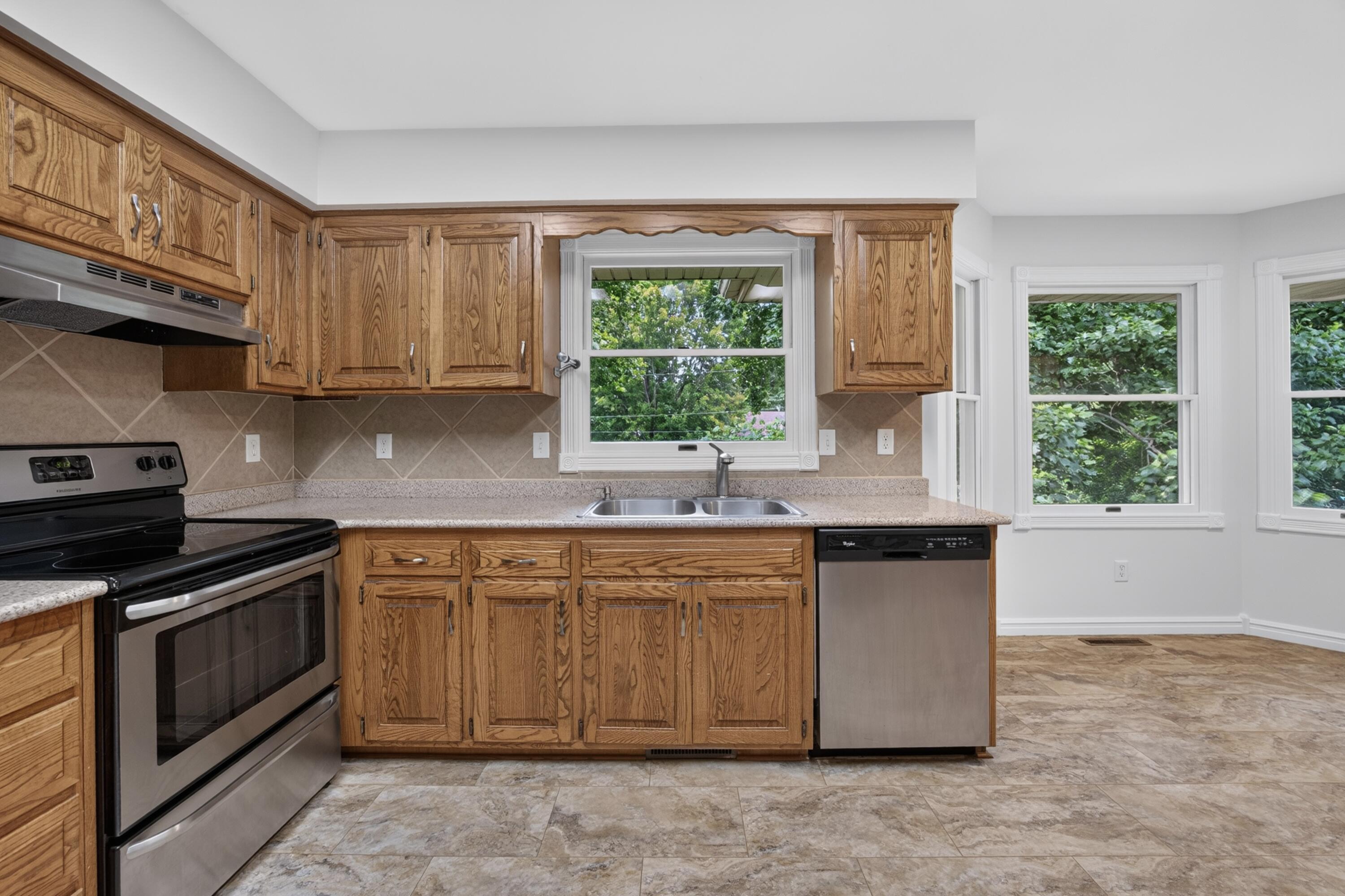 3605 East Delmar Street Property Photo 15