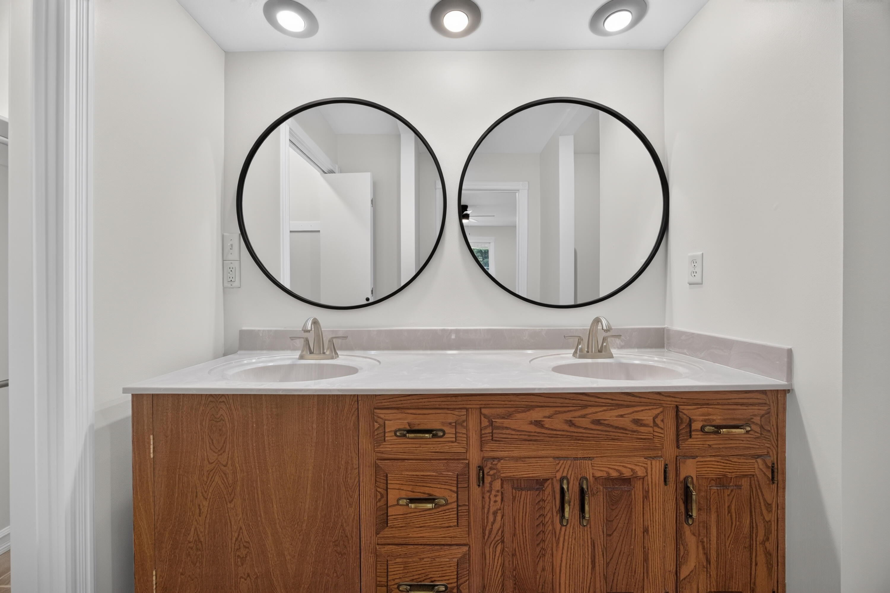 3605 East Delmar Street Property Photo 21