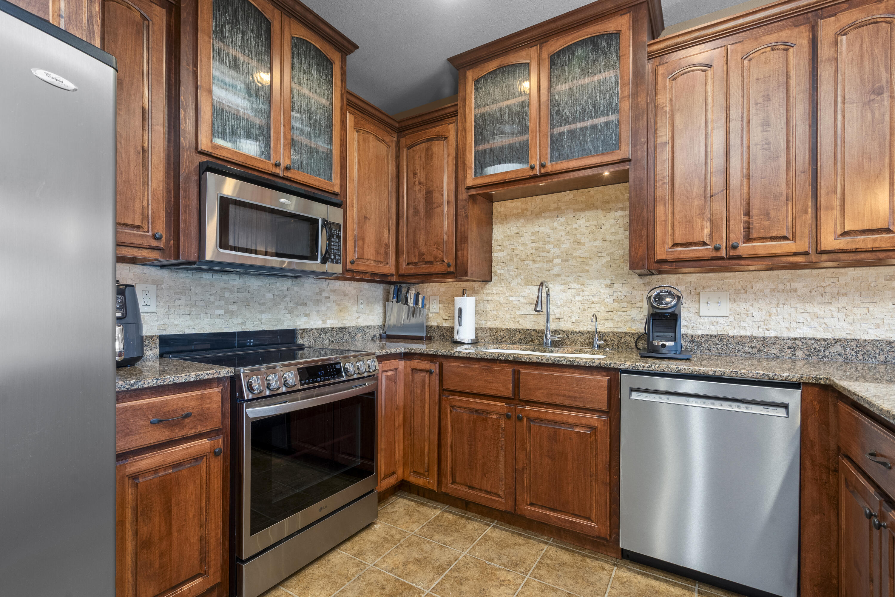 1207 Riverstone Drive Property Photo 4