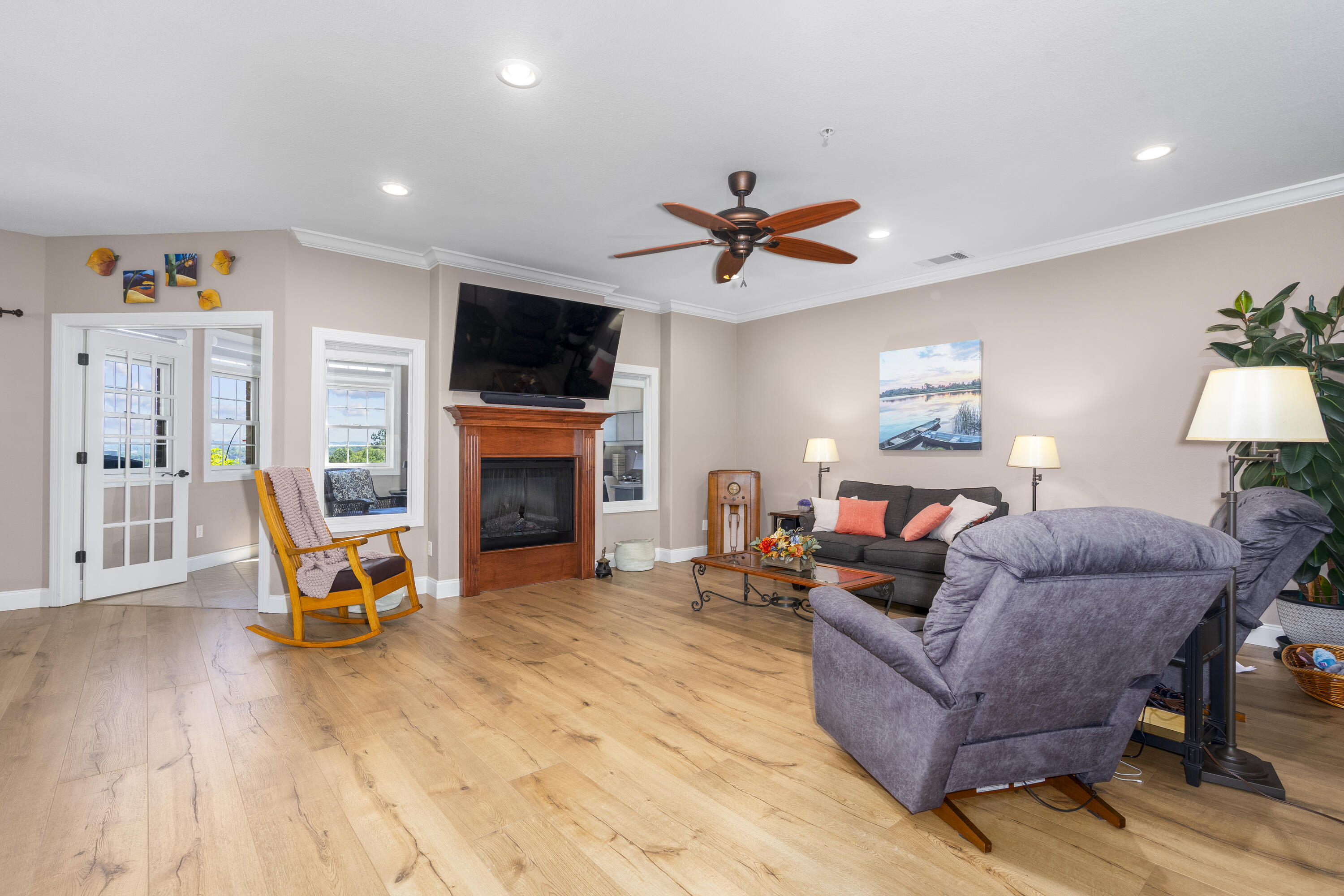 1207 Riverstone Drive Property Photo 7