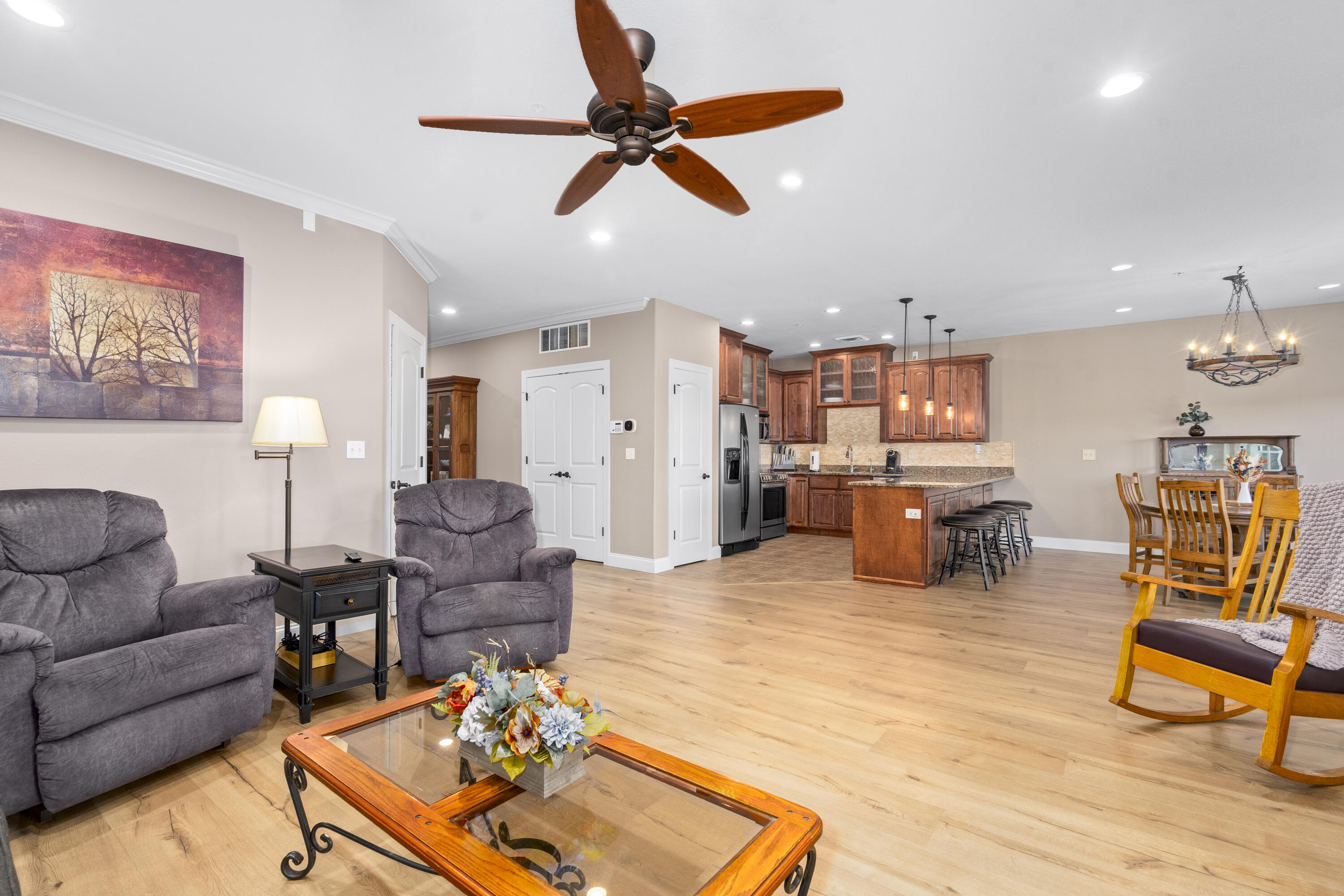 1207 Riverstone Drive Property Photo 8
