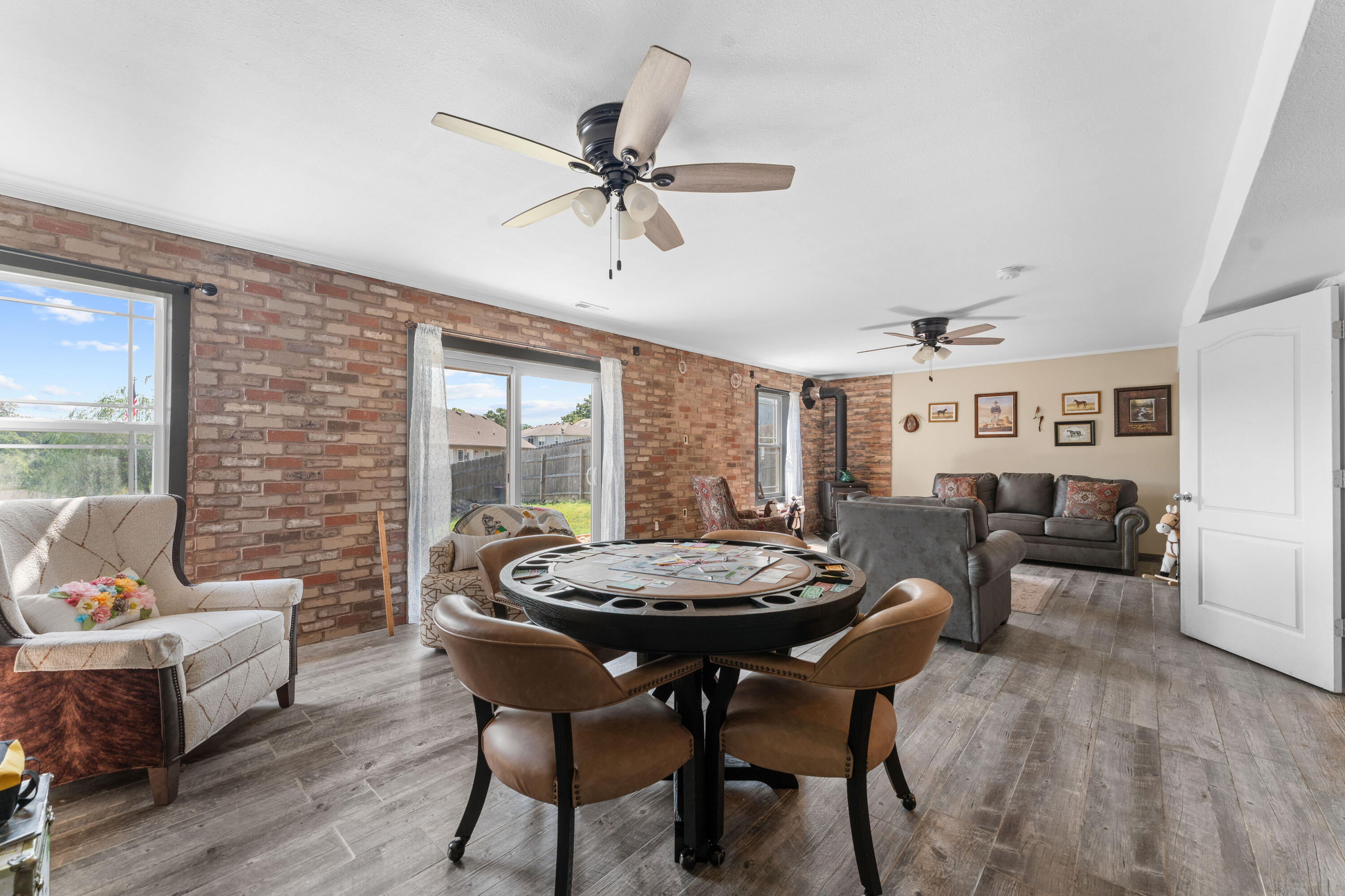 218 Windridge Street Property Photo 26