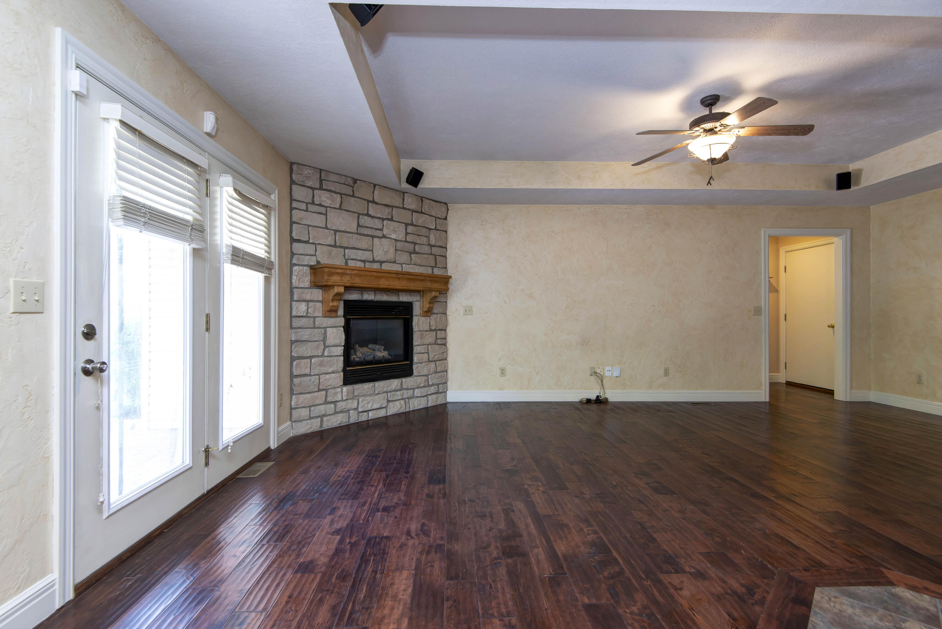 439 South River Birch Drive Property Photo 6