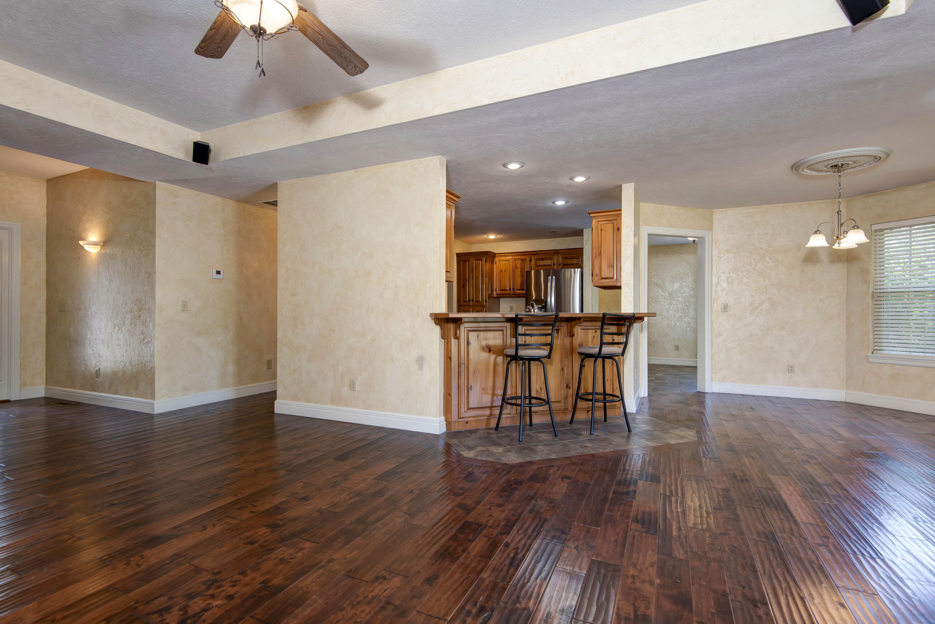 439 South River Birch Drive Property Photo 8