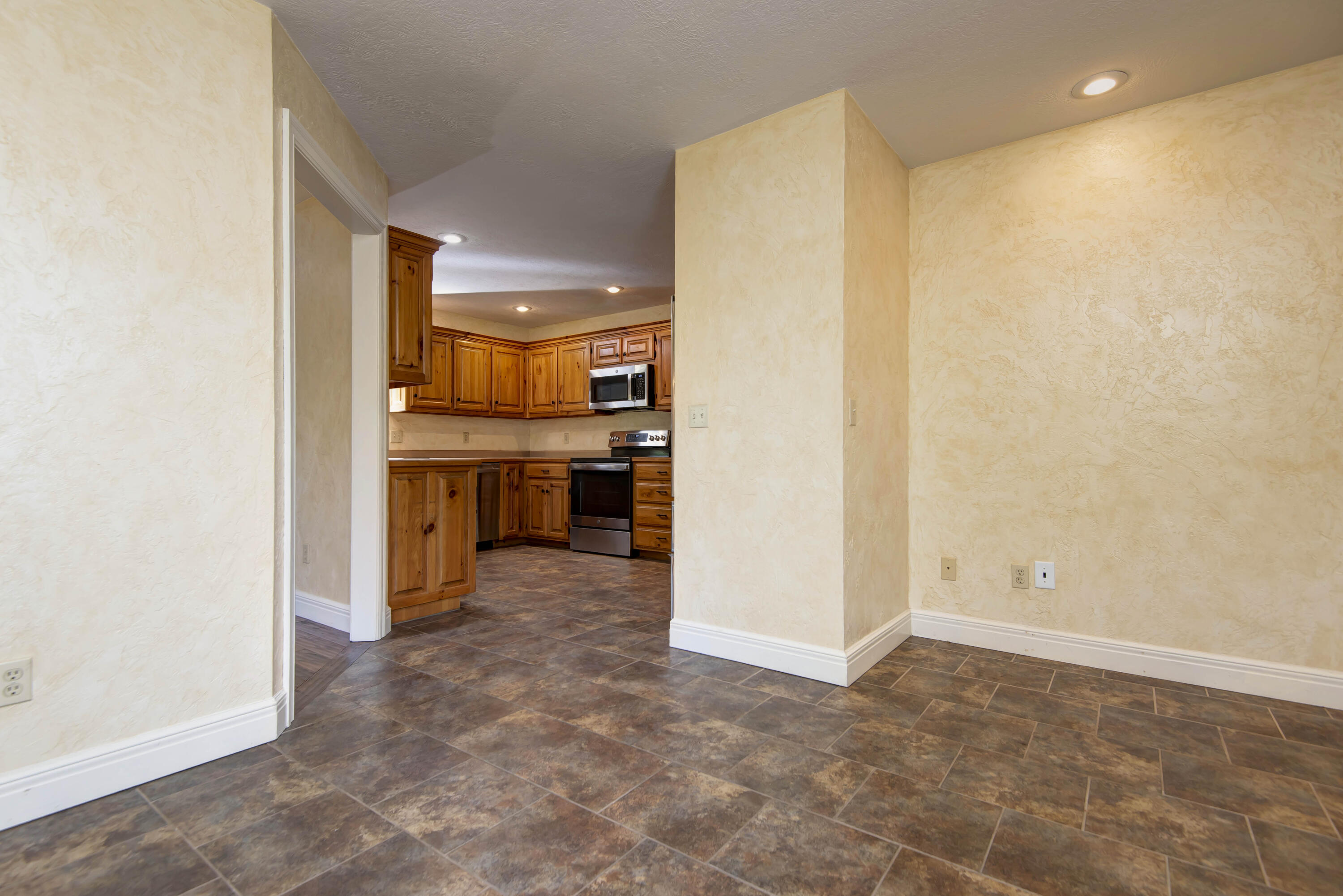 439 South River Birch Drive Property Photo 13
