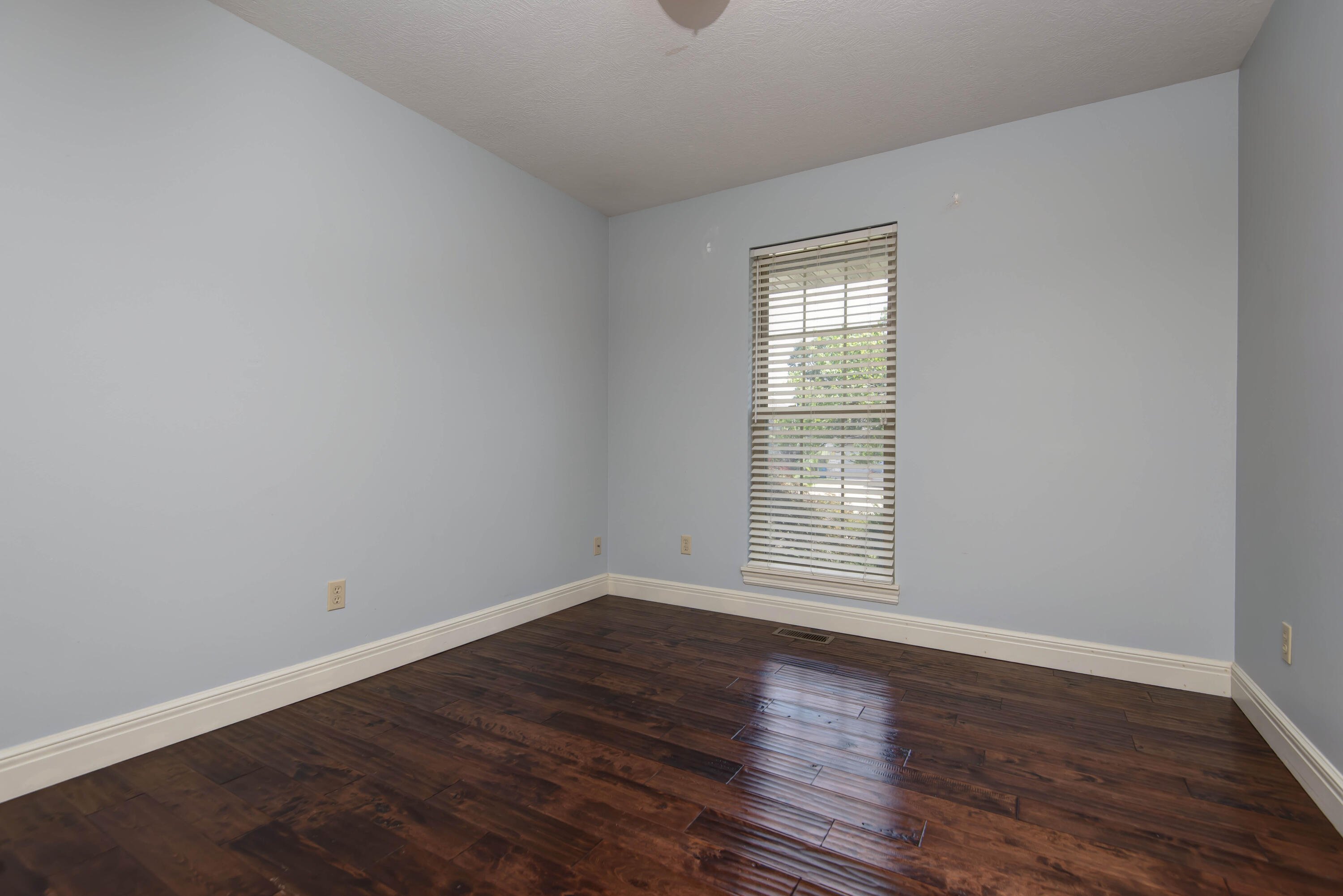 439 South River Birch Drive Property Photo 18