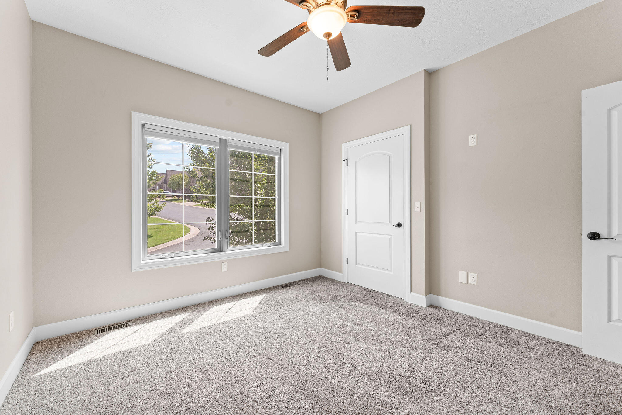 311 Stillwood Drive Property Photo 19
