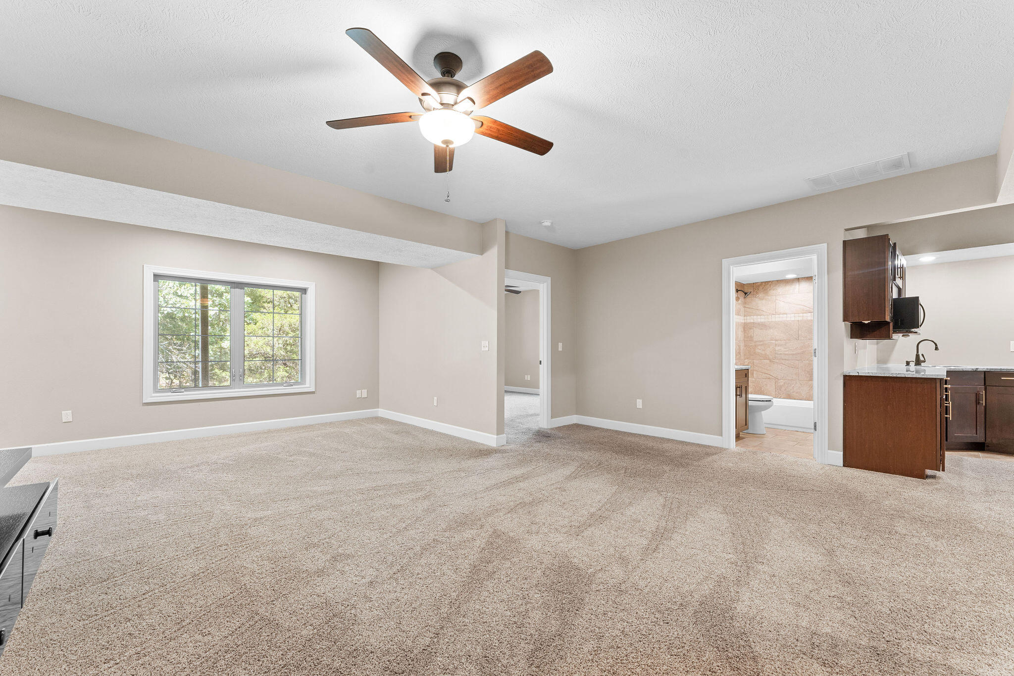 311 Stillwood Drive Property Photo 24