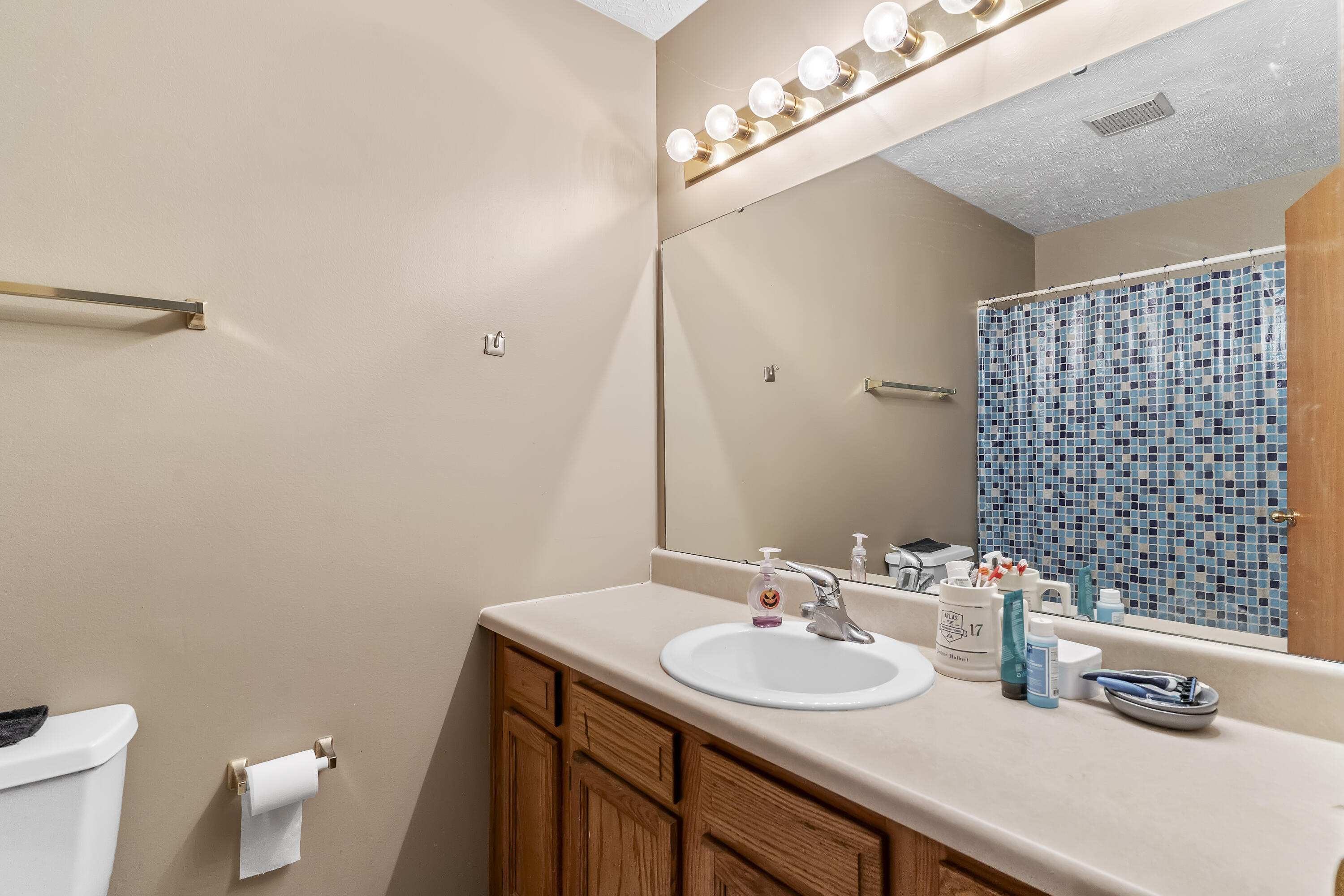 3208 West Scott Street Property Photo 20