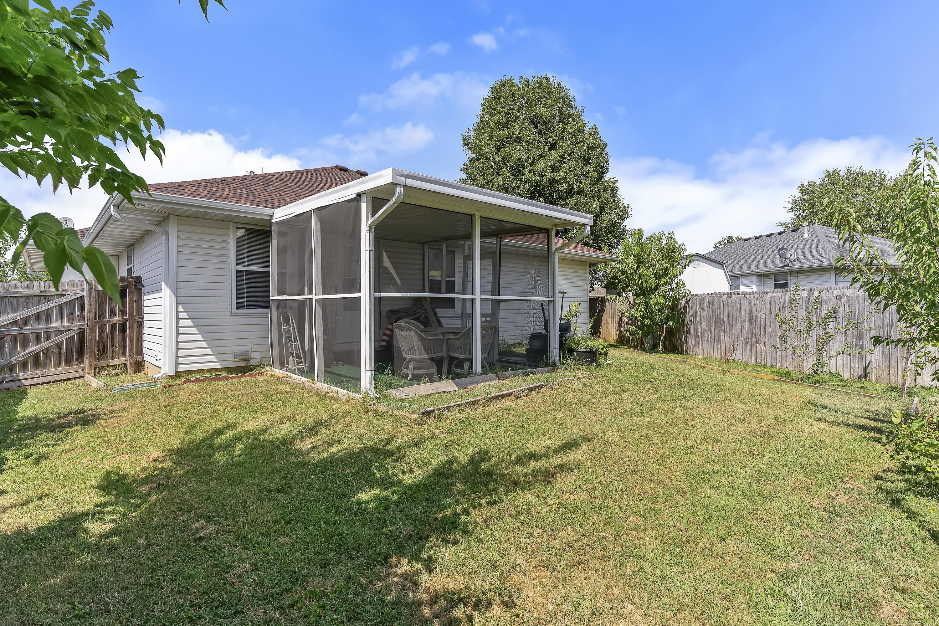 3208 West Scott Street Property Photo 27