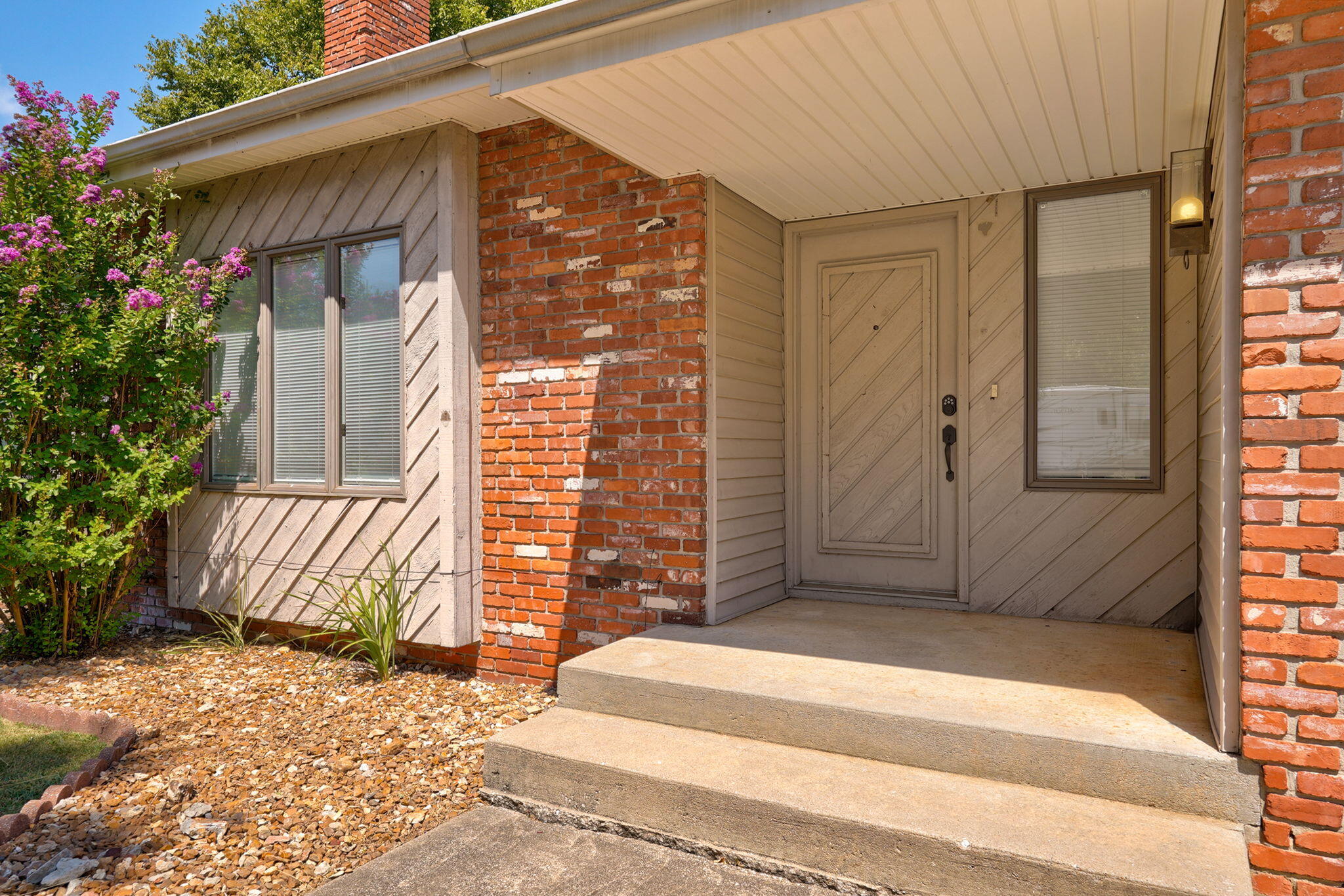 2771 West Westview Street Property Photo 3
