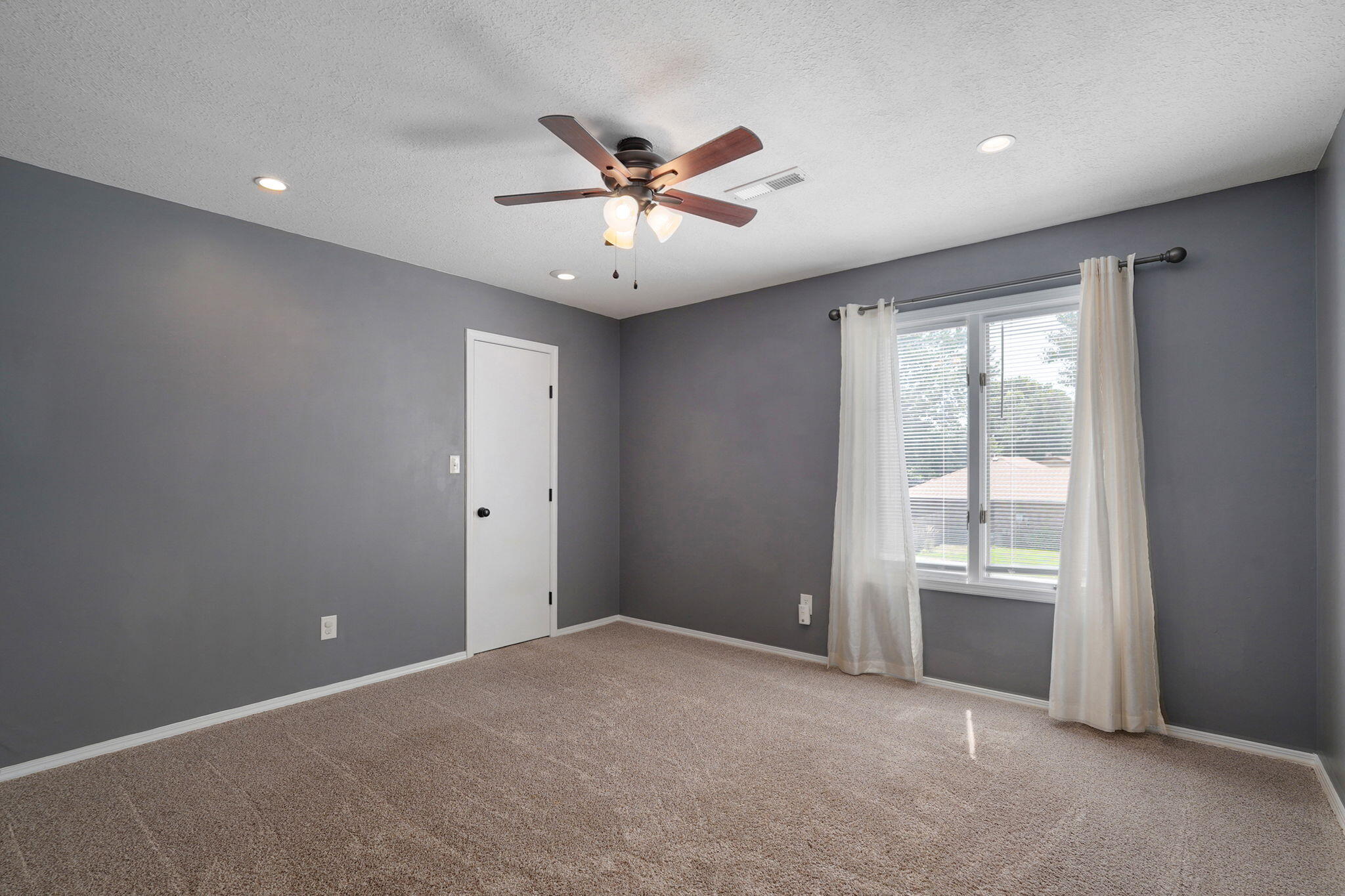 2771 West Westview Street Property Photo 18