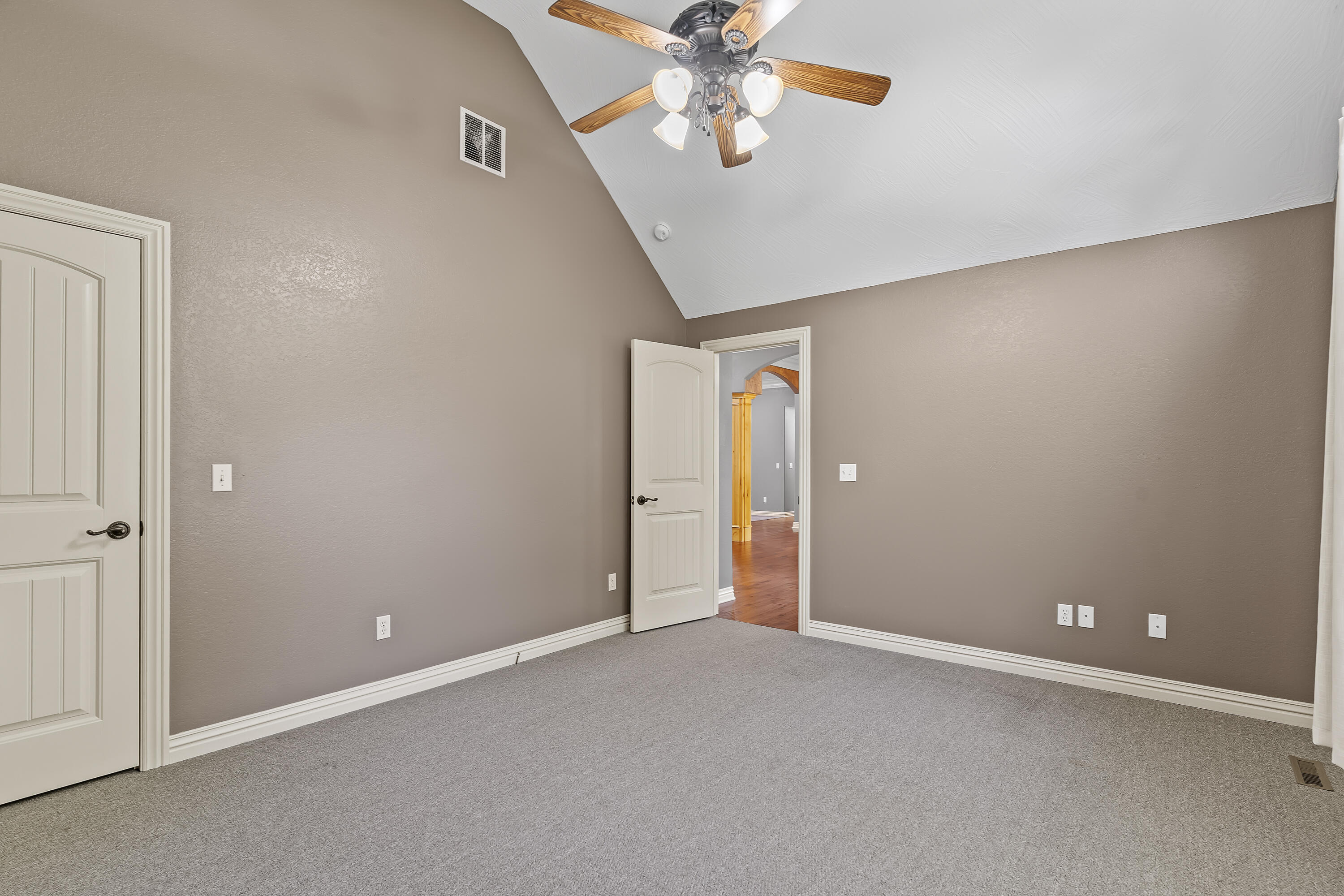 7008 Calabash Street Property Photo 31
