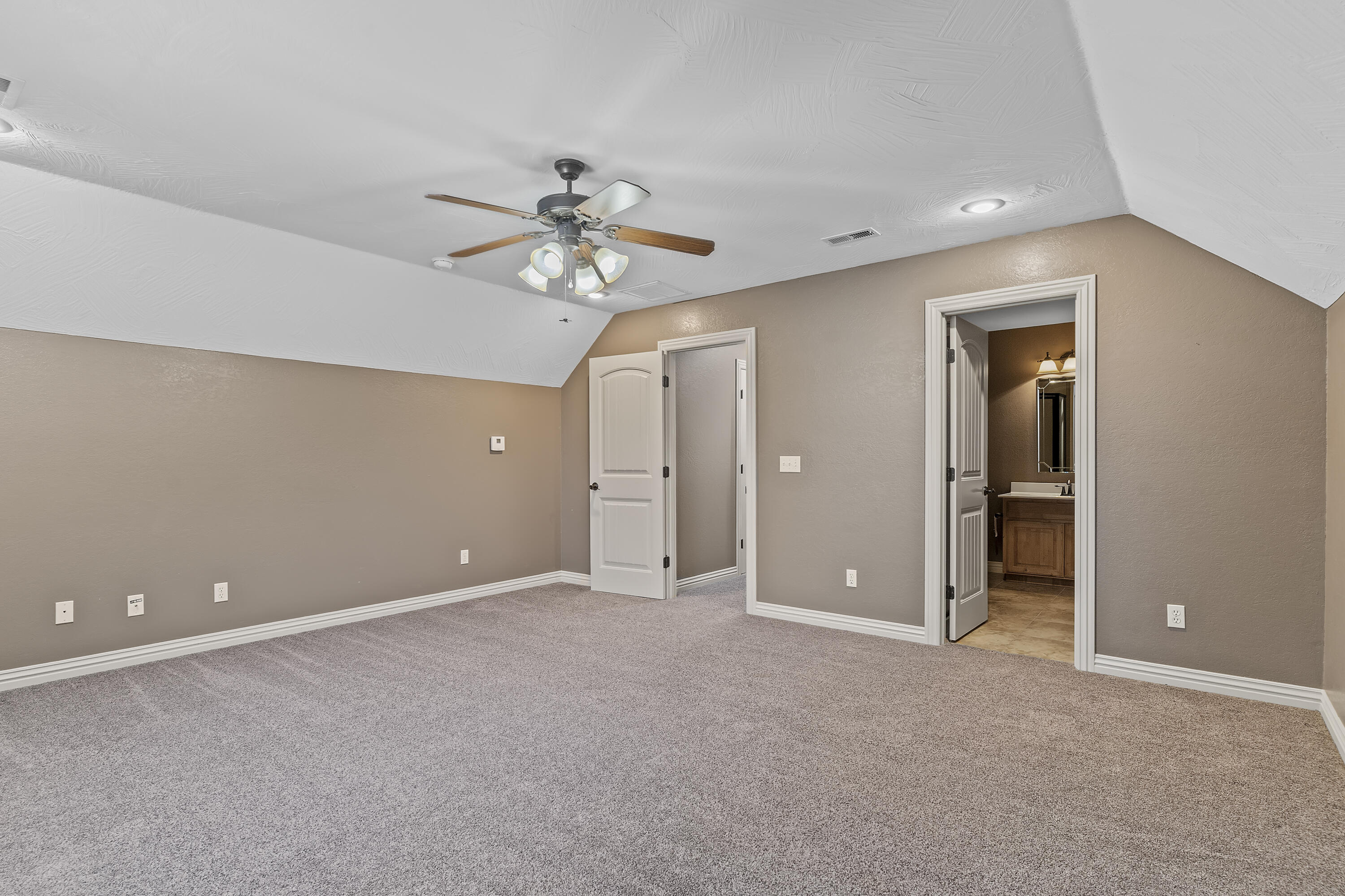7008 Calabash Street Property Photo 42