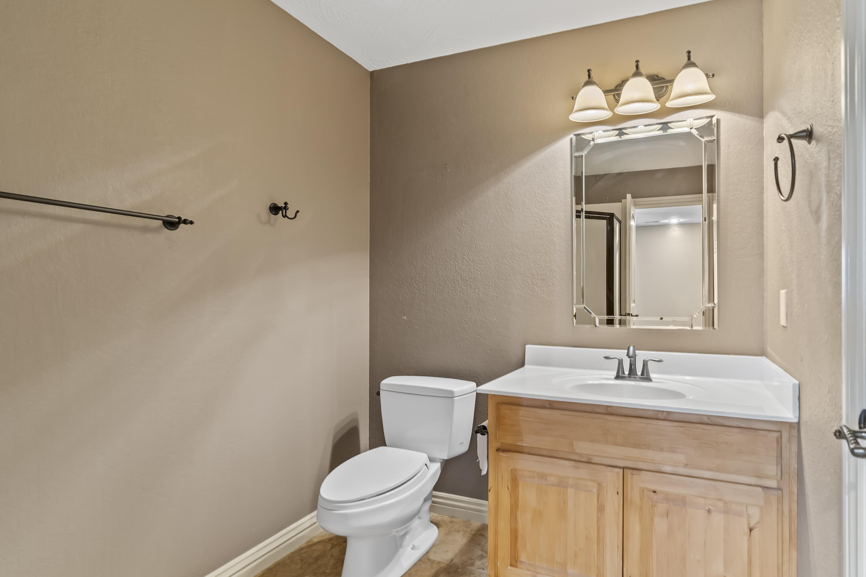 7008 Calabash Street Property Photo 43