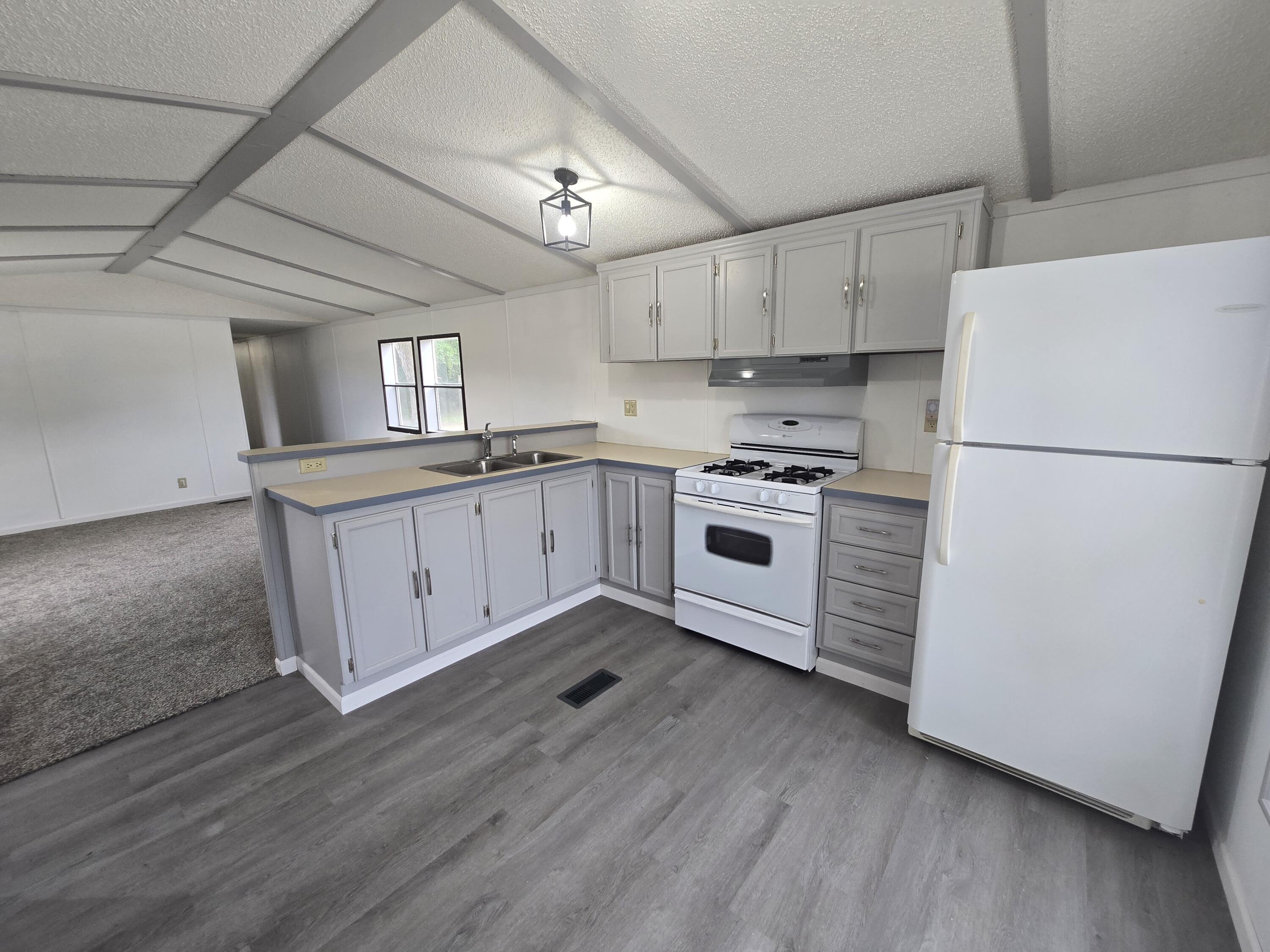 25990 Elk Road Property Photo 12